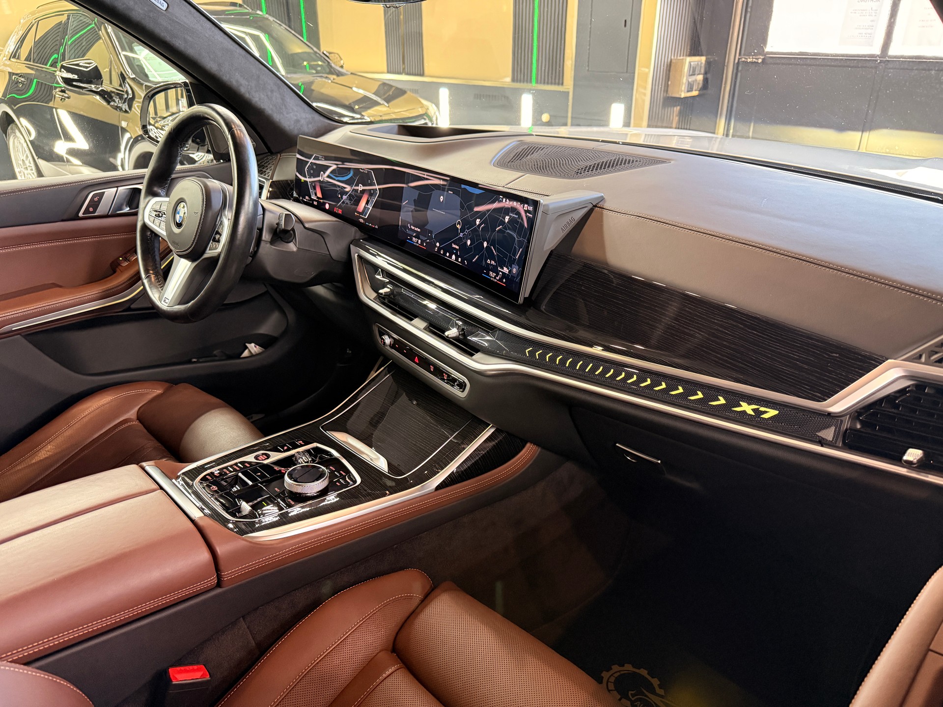 BMW X7 xDrive 48V 40d M Sport Pro Steptronic-image-11