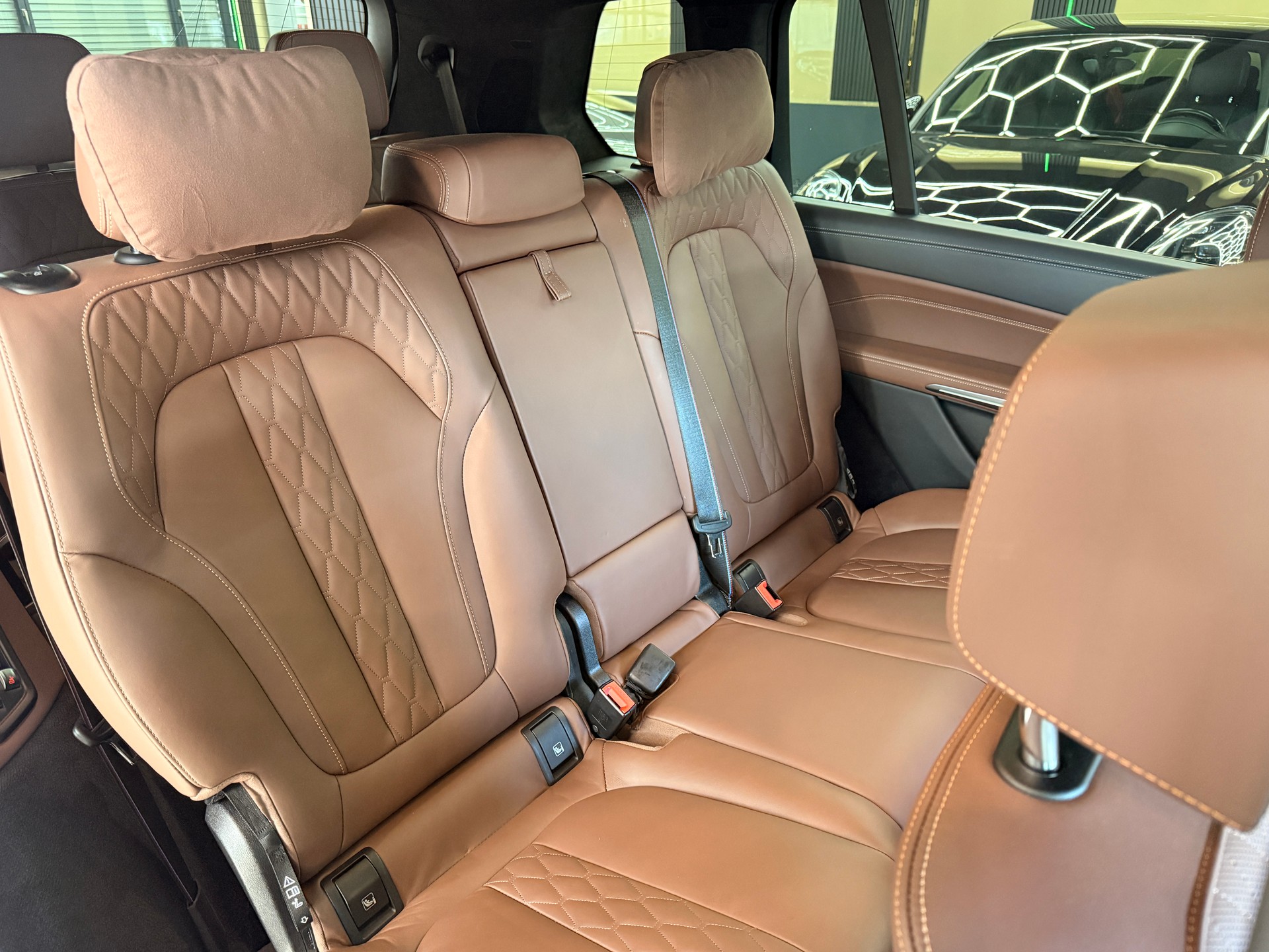 BMW X7 xDrive 48V 40d M Sport Pro Steptronic-image-13