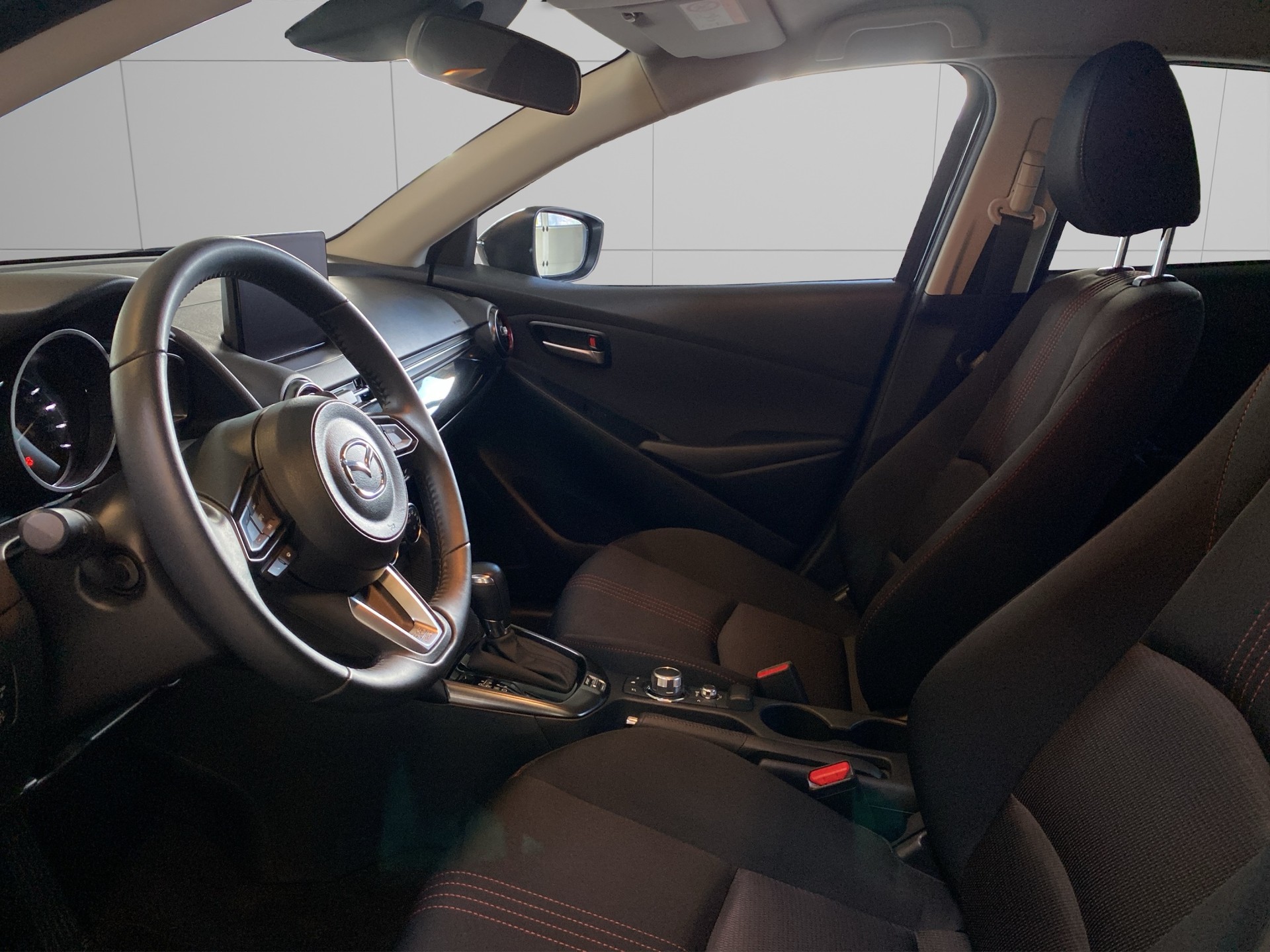 MAZDA 2 SKYACTIV-G 90 Homura Automat-image-10