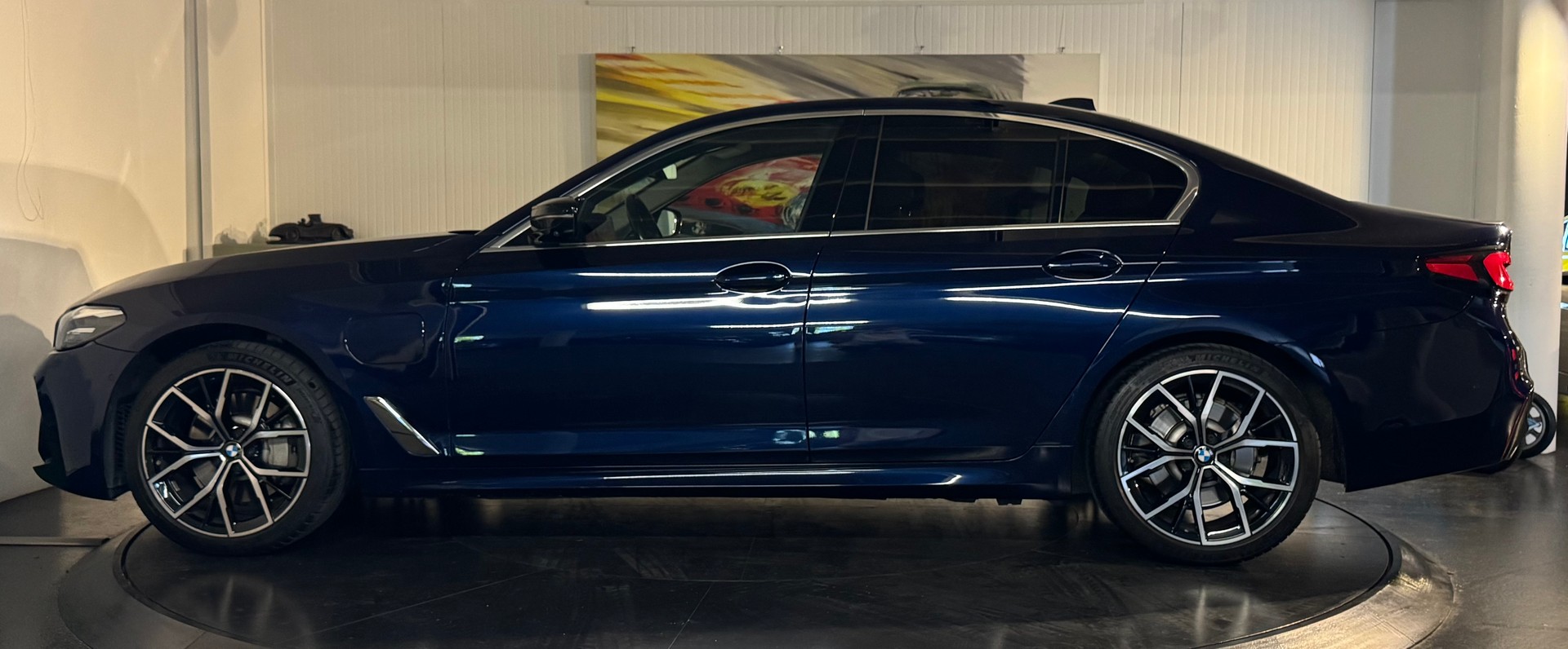 BMW 530e xDrive G30 LCI M LOOK-image-1