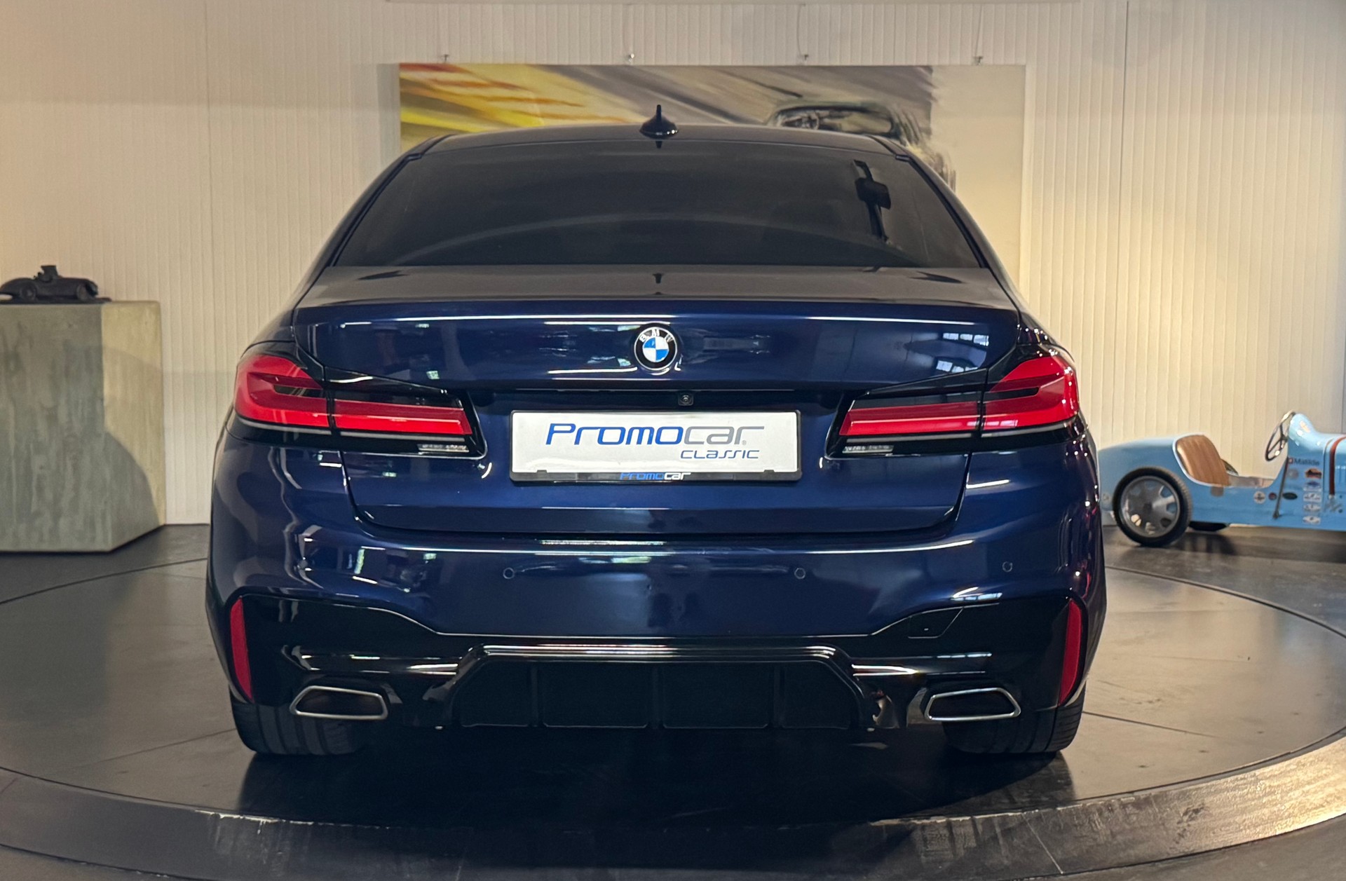 BMW 530e xDrive G30 LCI M LOOK-image-3