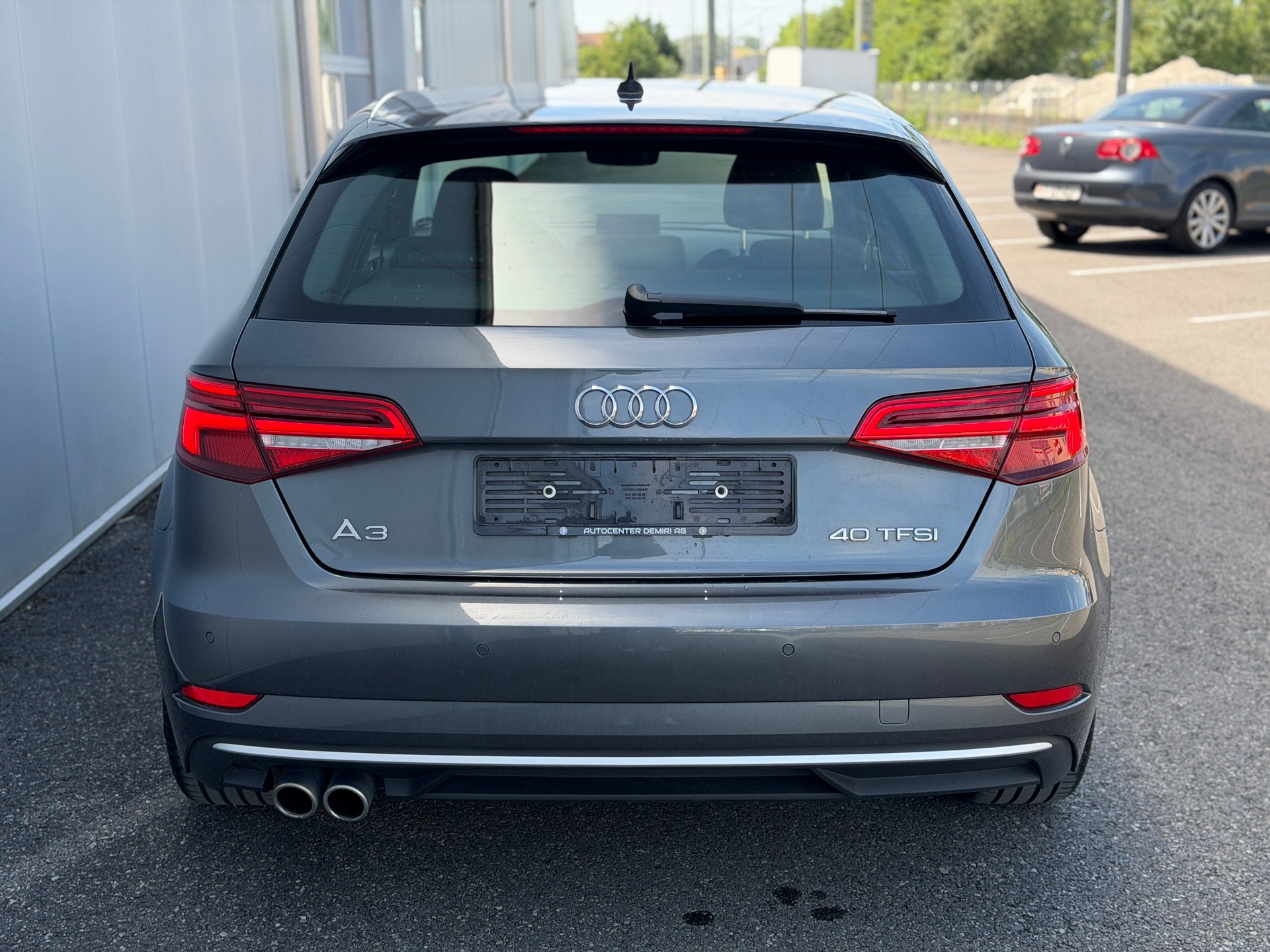 AUDI A3 Sportback 40 TFSI Sport quattro S-tronic *S-Line innen und aussen*-image-4