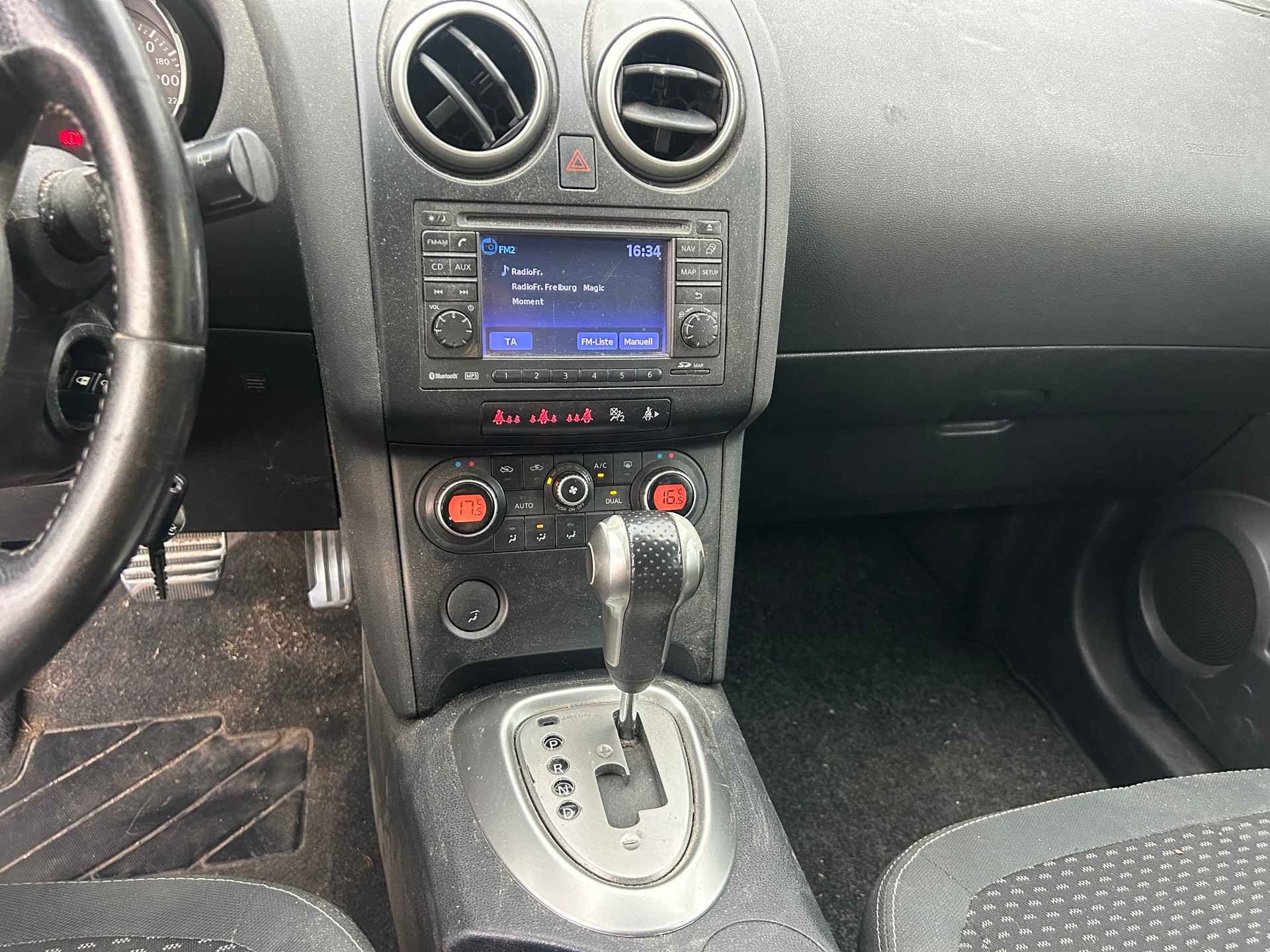 NISSAN Qashqai 2.0 i-Way XTronic CVT-image-8