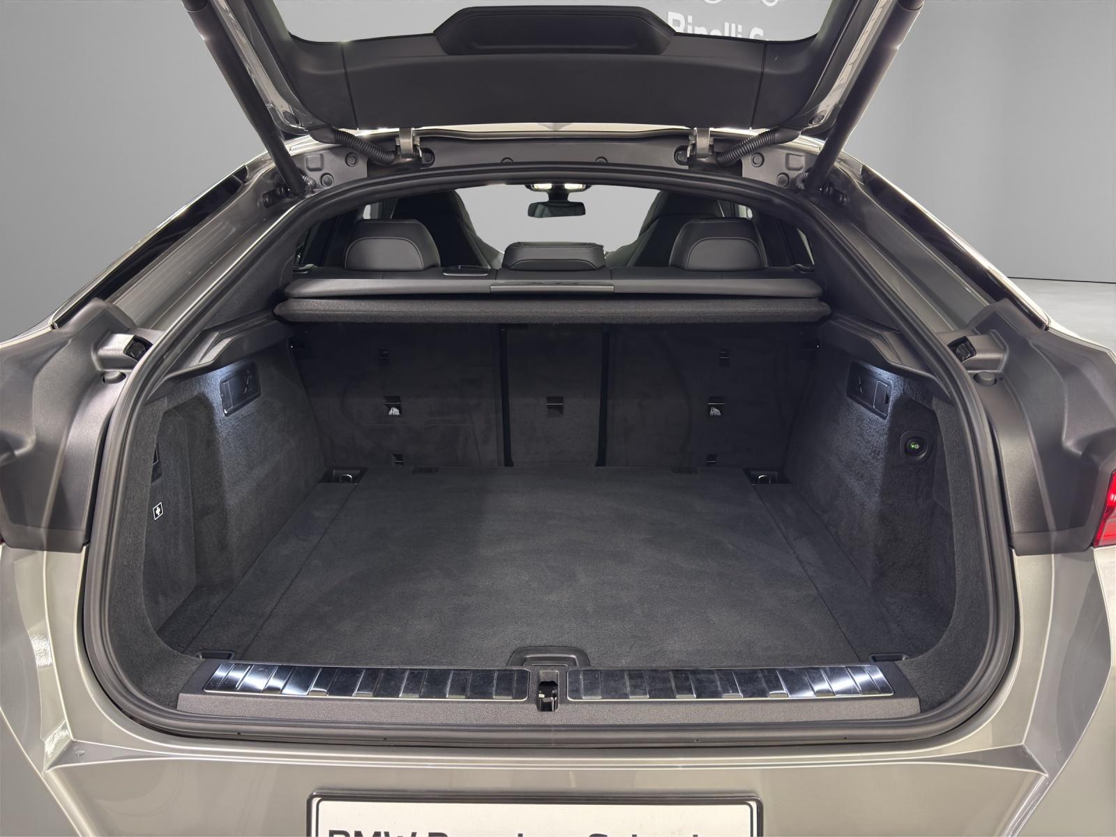 BMW X6 M Competition-image-9