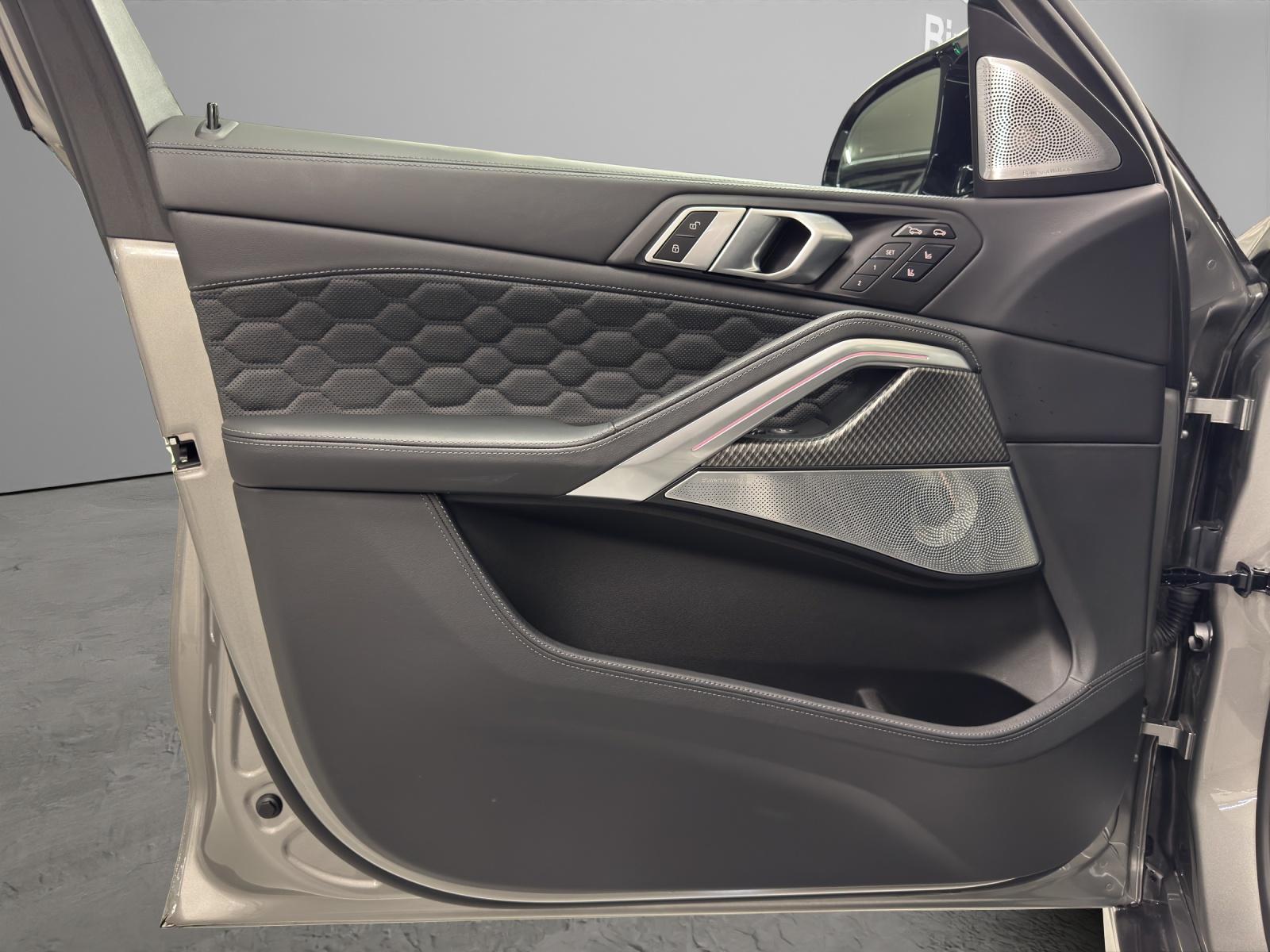 BMW X6 M Competition-image-11