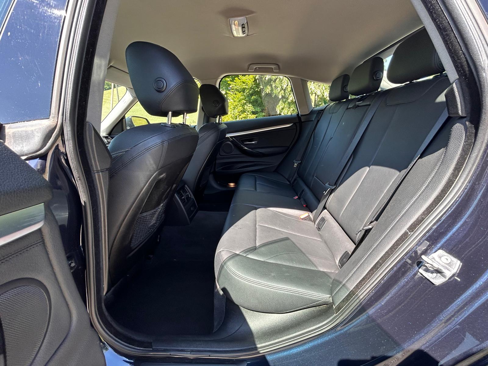 BMW 328i GT xDrive Luxury Line Steptronic-image-13