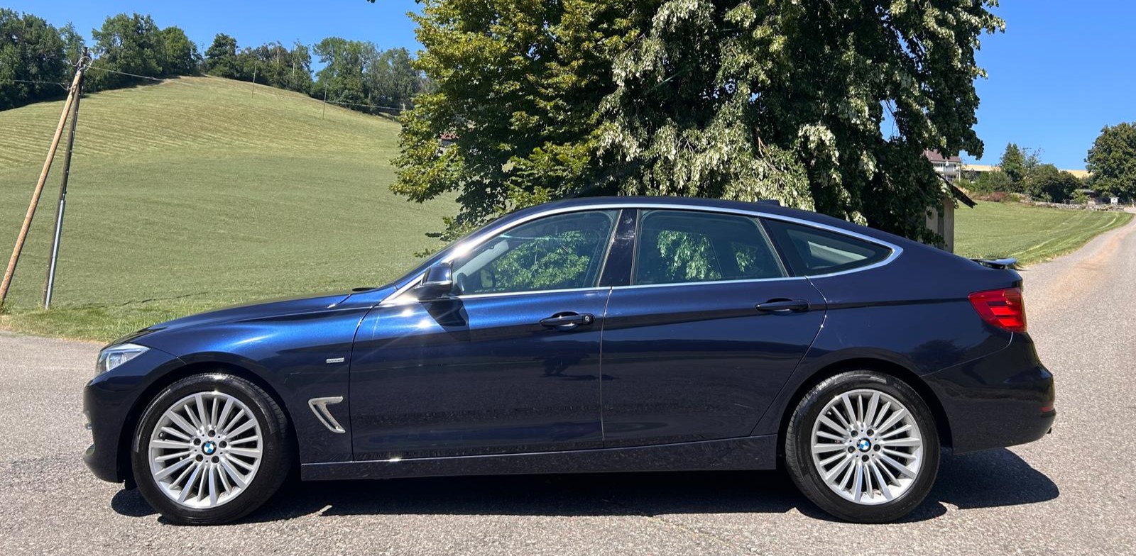 BMW 328i GT xDrive Luxury Line Steptronic-image-1