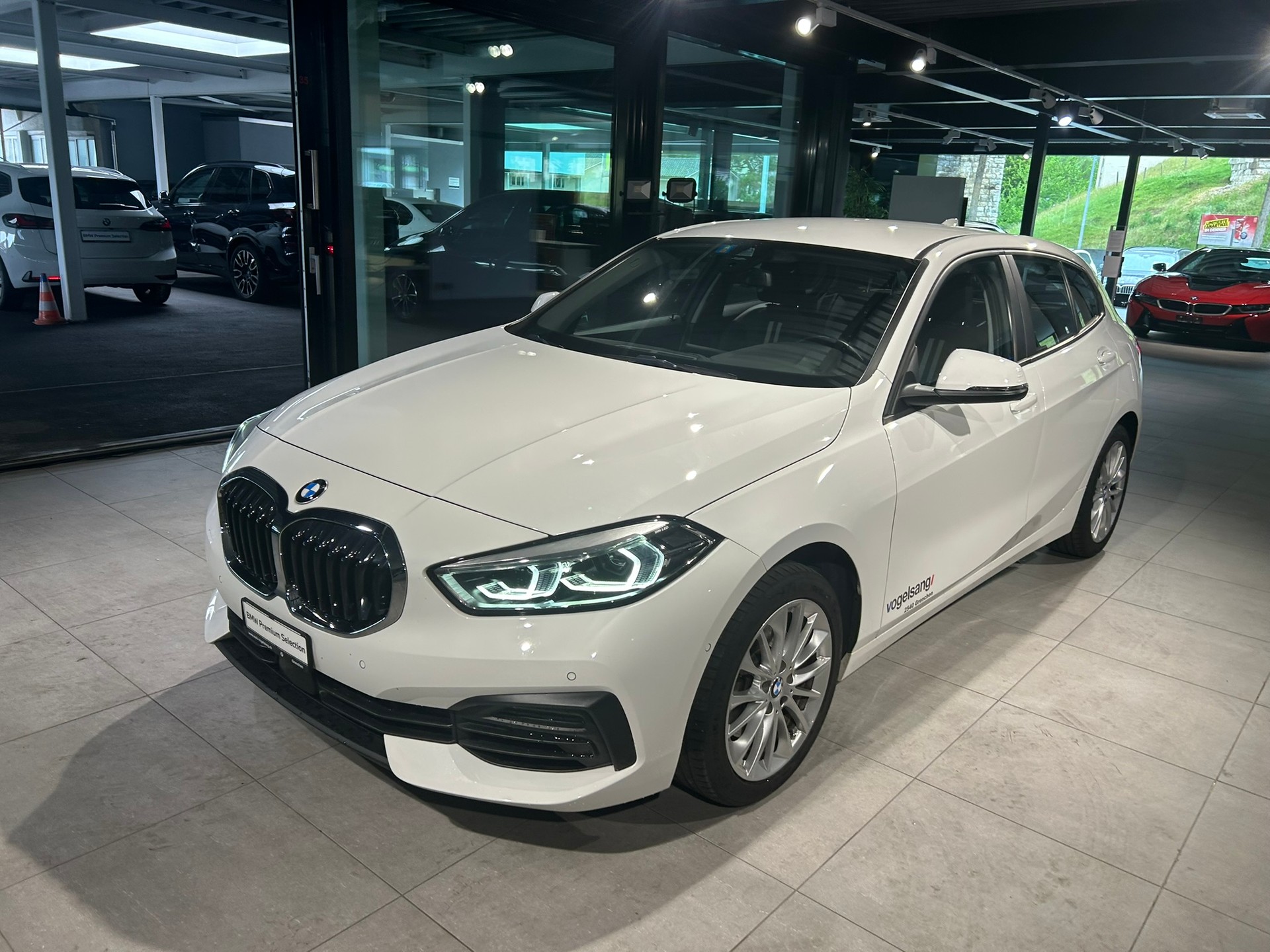BMW 120i Steptronic-image-7