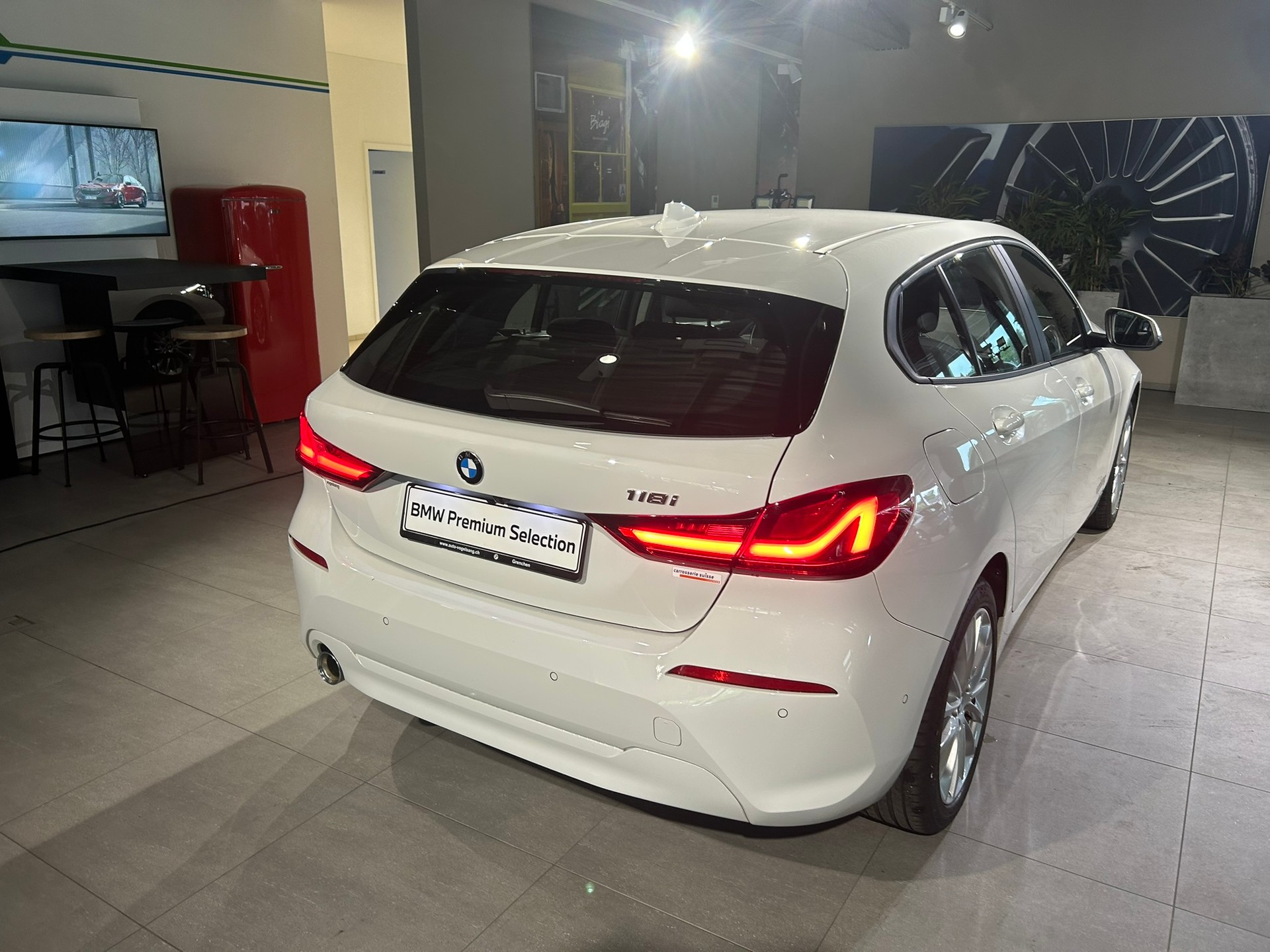 BMW 120i Steptronic-image-11
