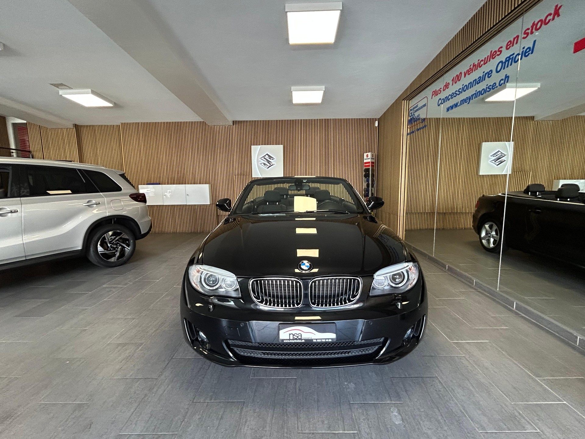BMW 125i Cabrio-image-4