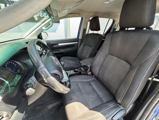 TOYOTA Hilux 2.4D Sol DC 4x4-image-6