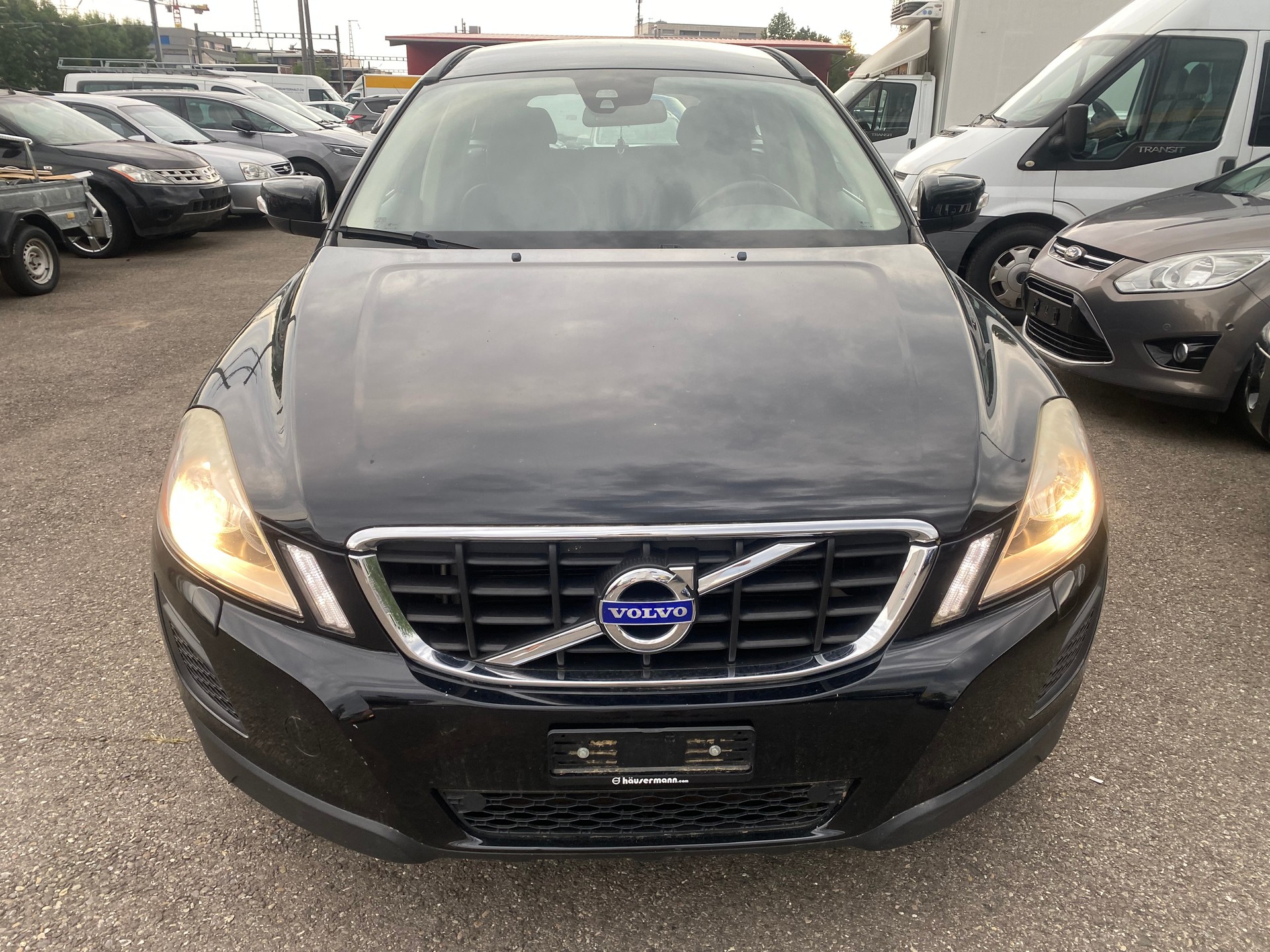 VOLVO XC60 D4 AWD Kinetic-image-0