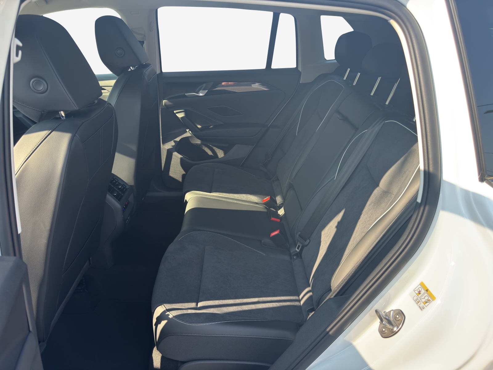 VW Tiguan Elegance 2.0TSI 204PS 4M-image-11