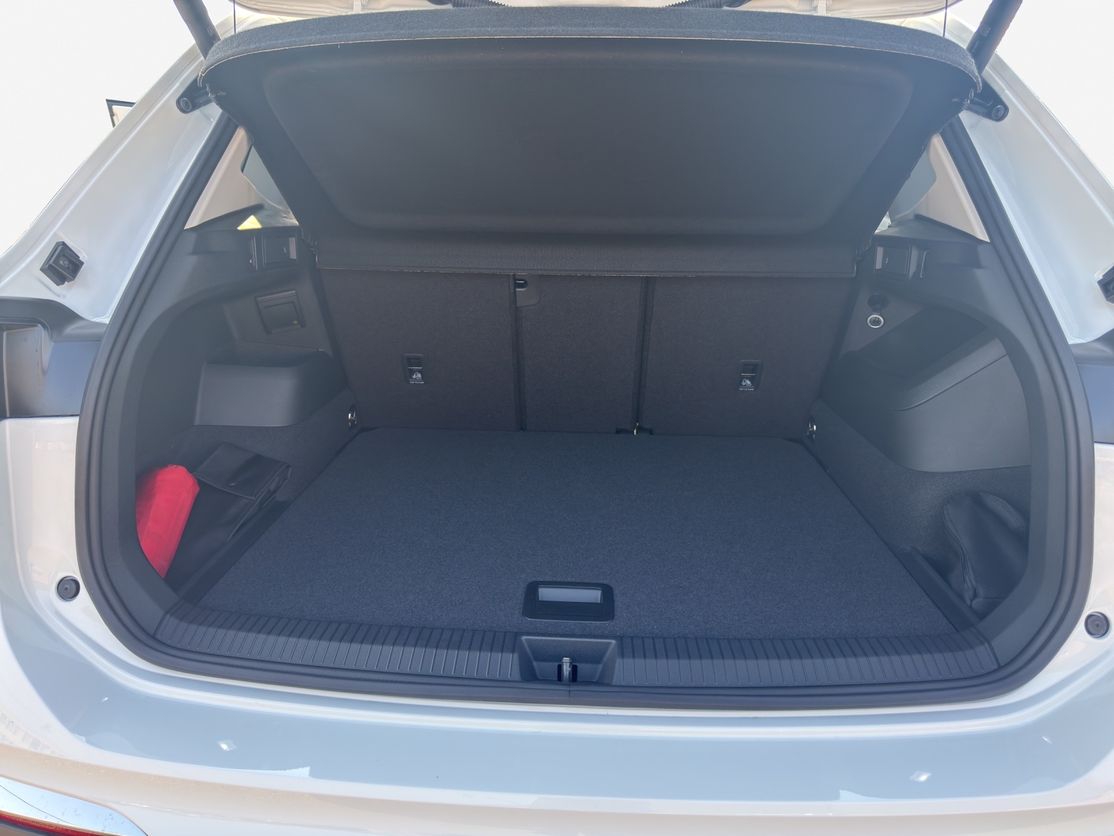 VW Tiguan Elegance 2.0TSI 204PS 4M-image-12