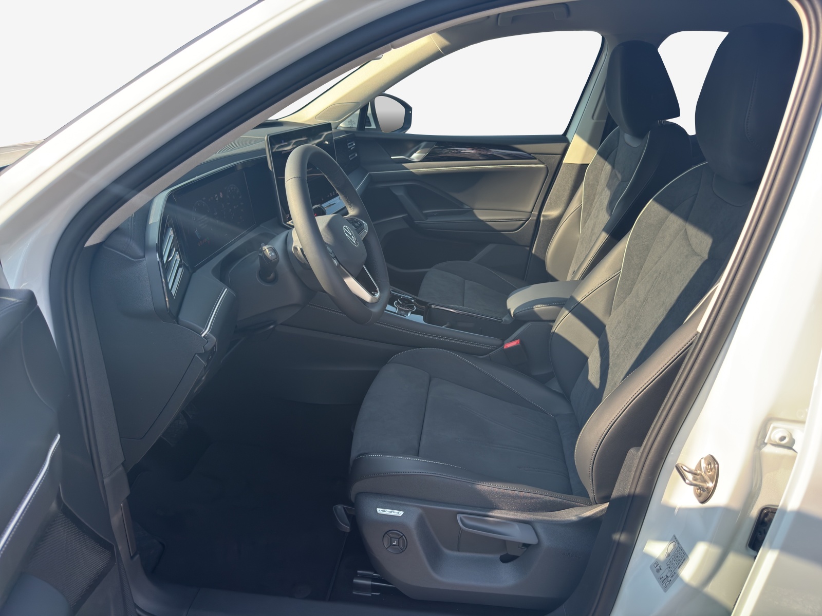 VW Tiguan Elegance 2.0TSI 204PS 4M-image-7