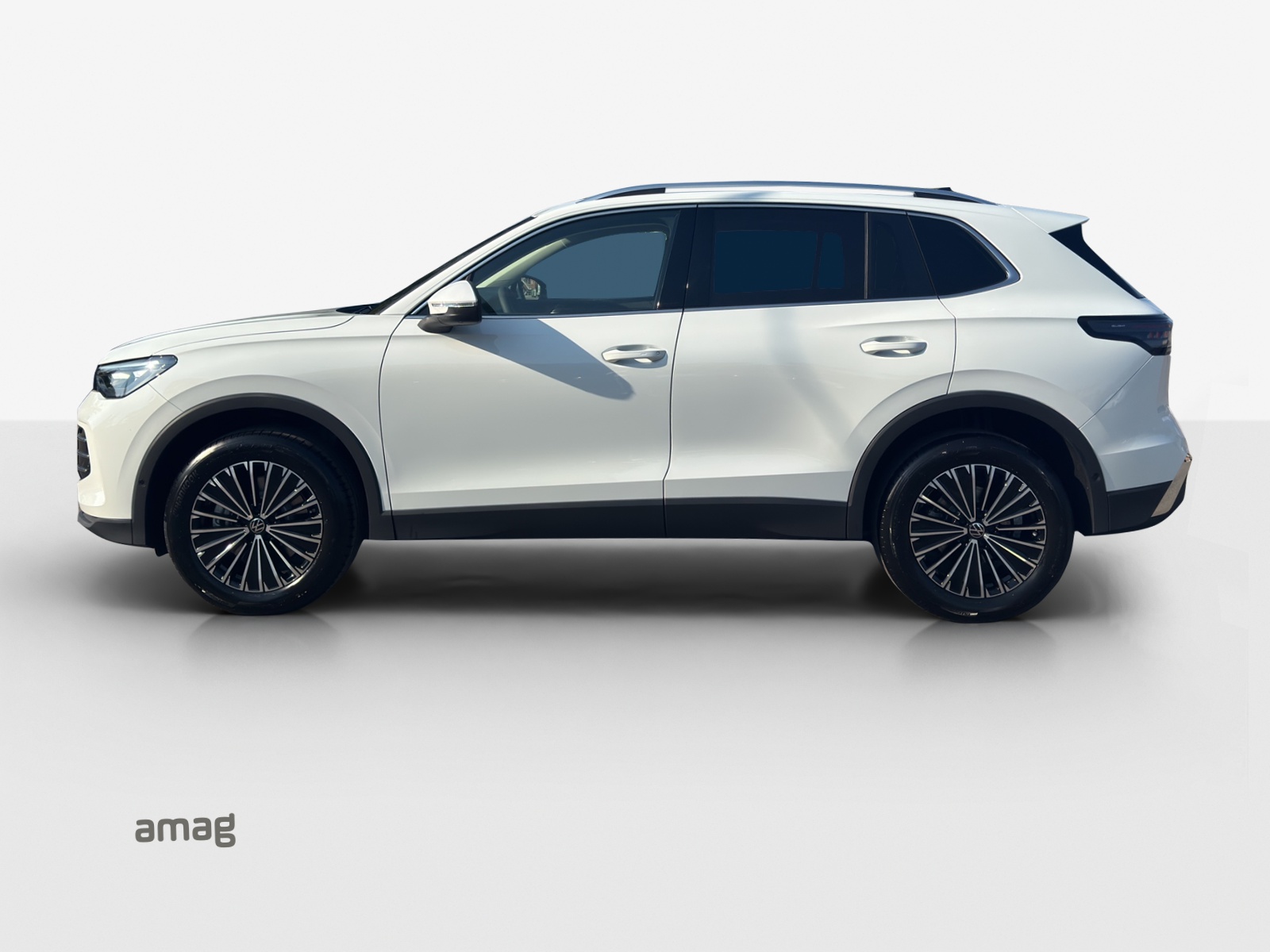 VW Tiguan Elegance 2.0TSI 204PS 4M-image-1