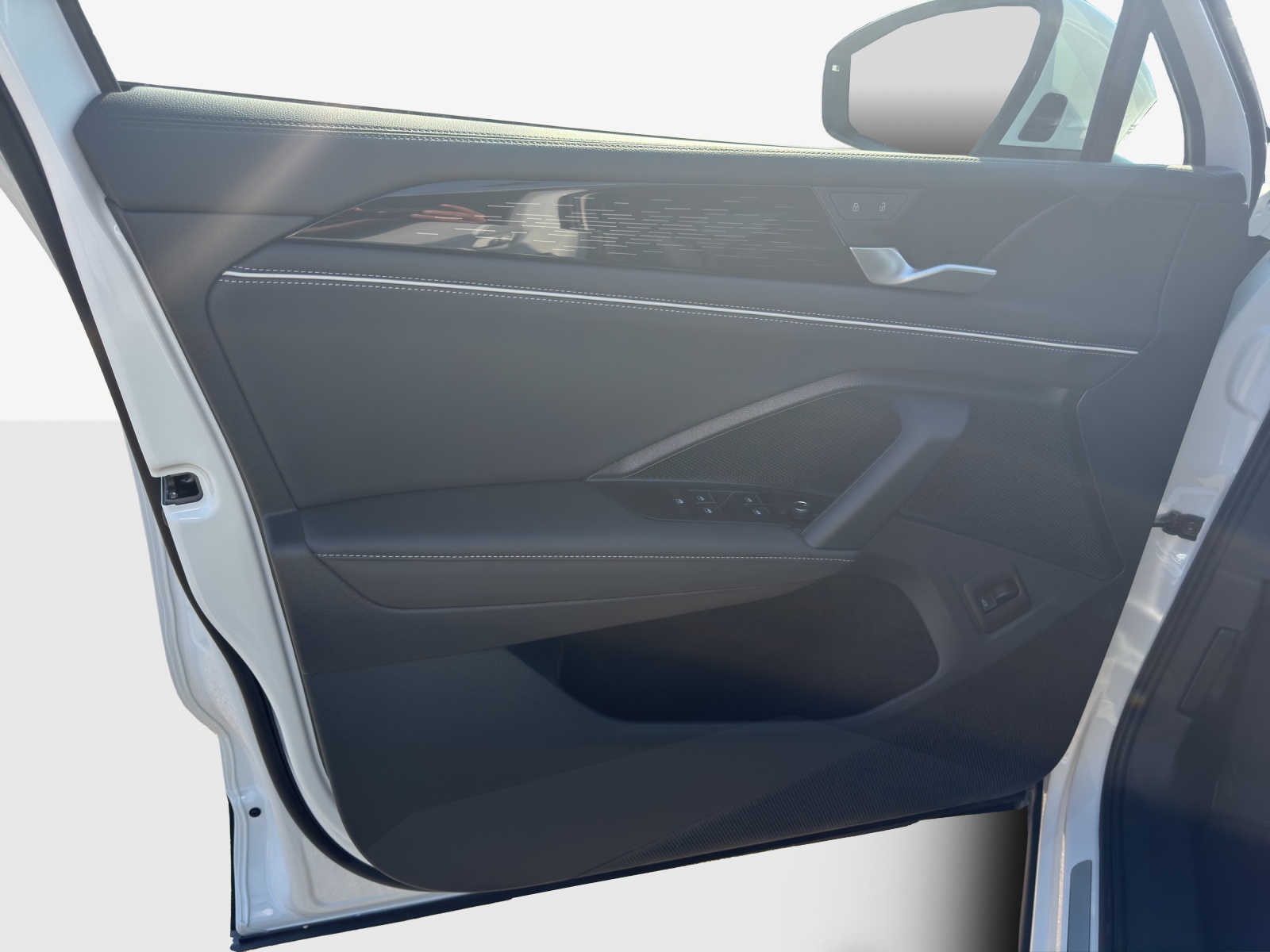 VW Tiguan Elegance 2.0TSI 204PS 4M-image-13