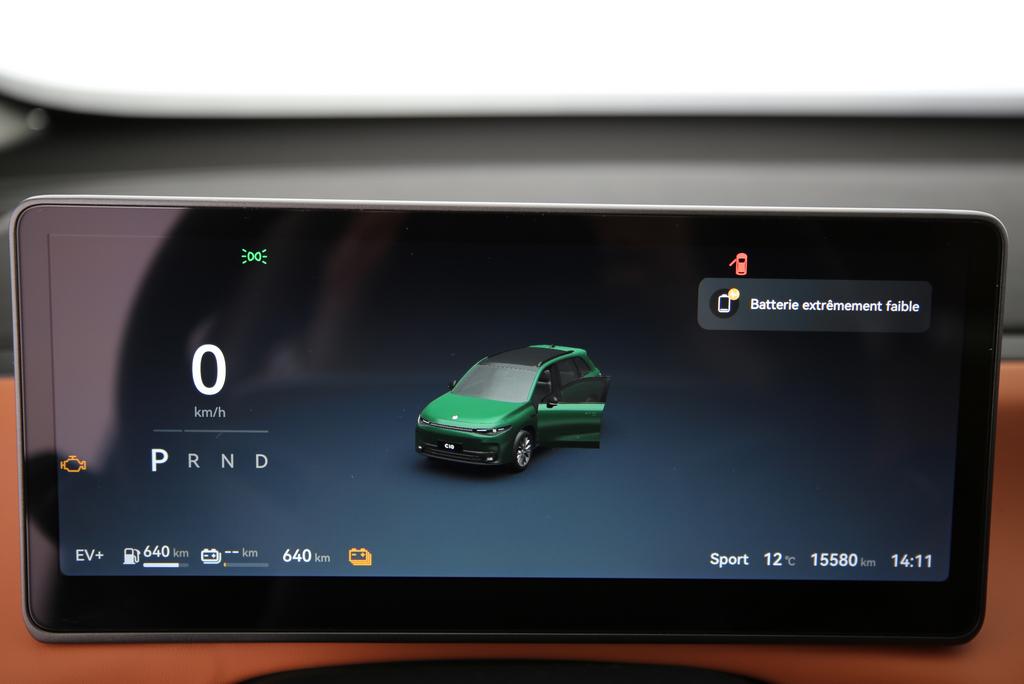 LEAPMOTOR C10 1.5 REEV Design-image-11