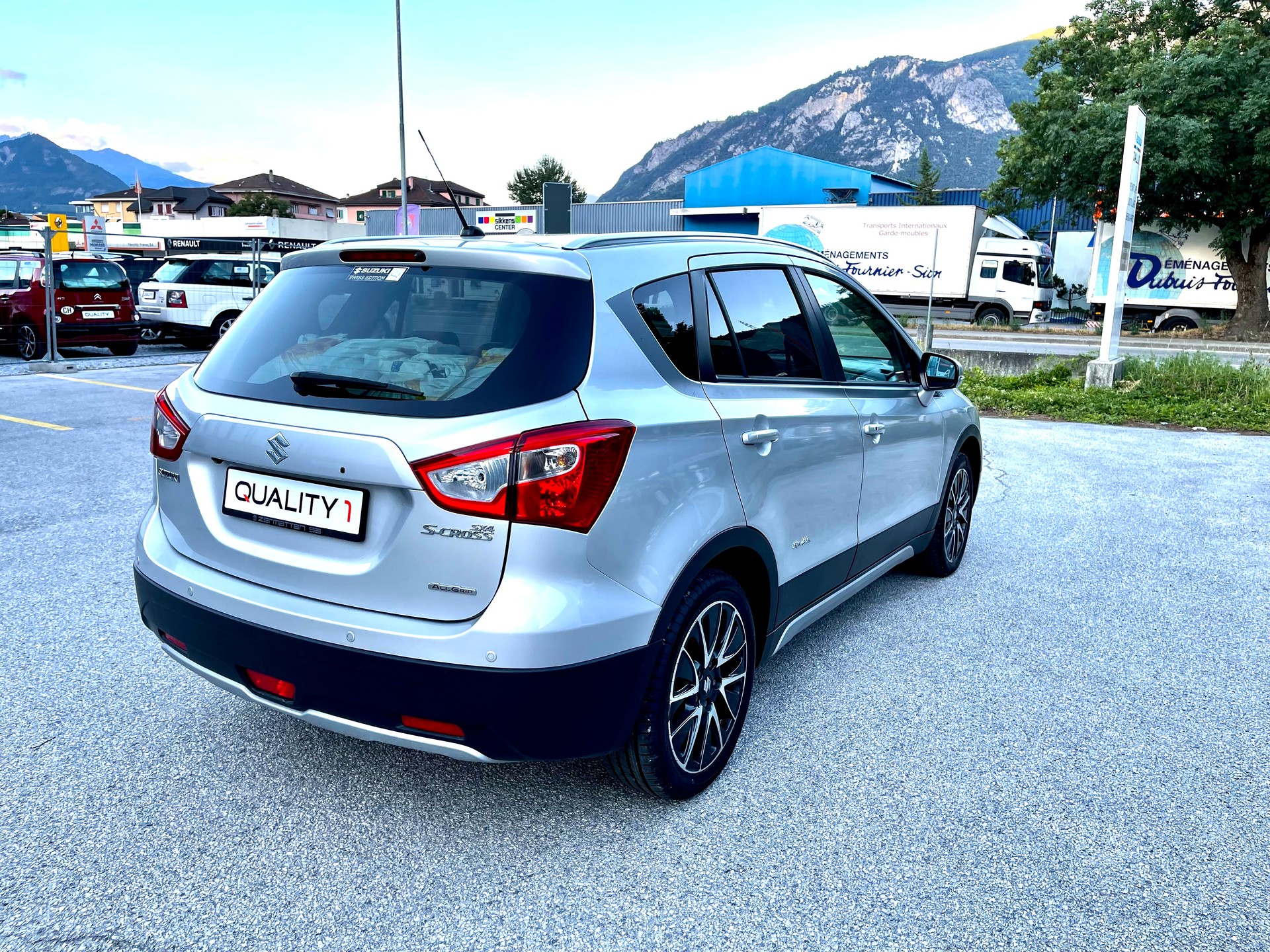 SUZUKI SX4 S-Cross 1.6 TD PizSulai Top 4WD TCSS-image-25