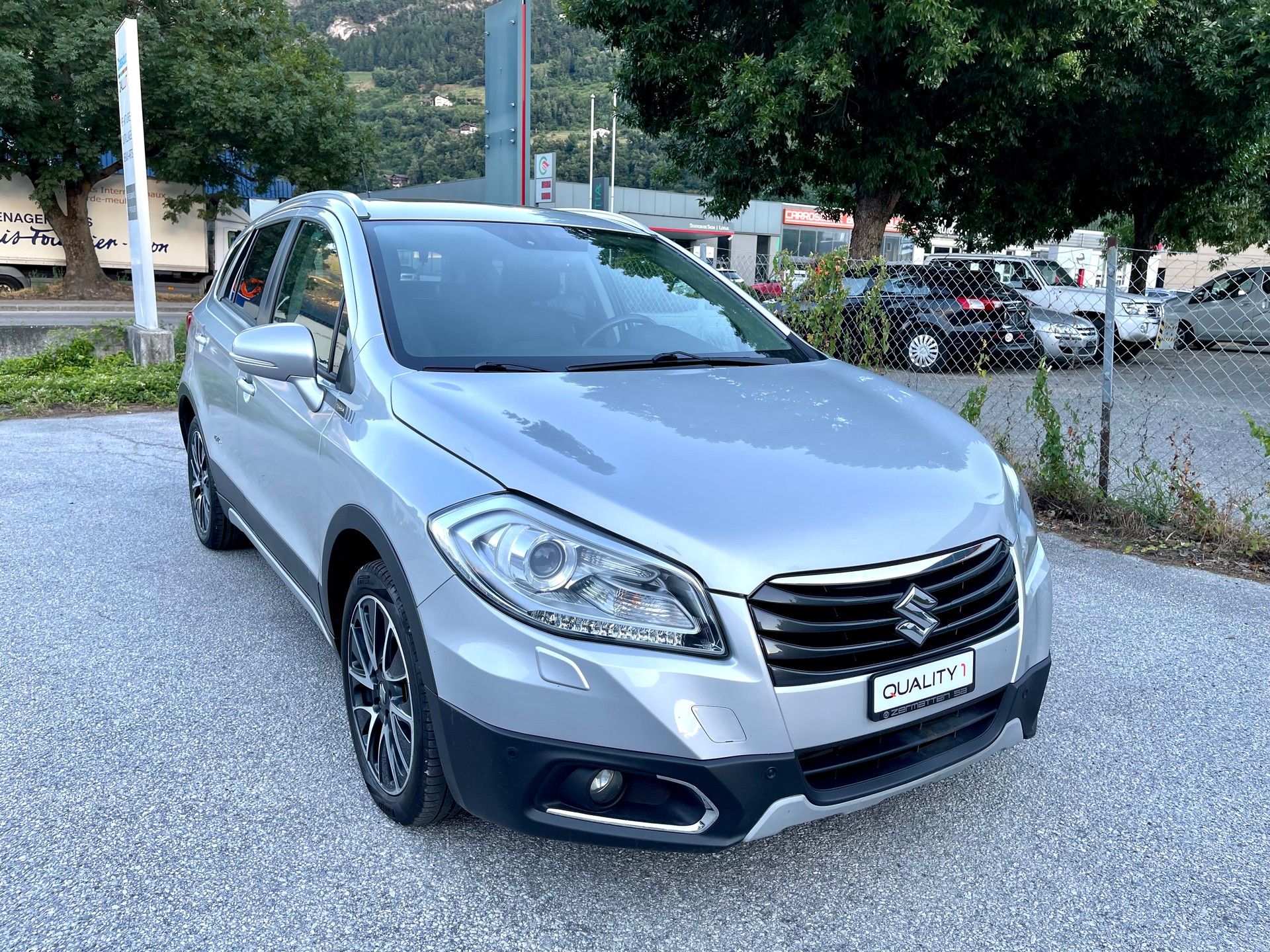 SUZUKI SX4 S-Cross 1.6 TD PizSulai Top 4WD TCSS-image-0