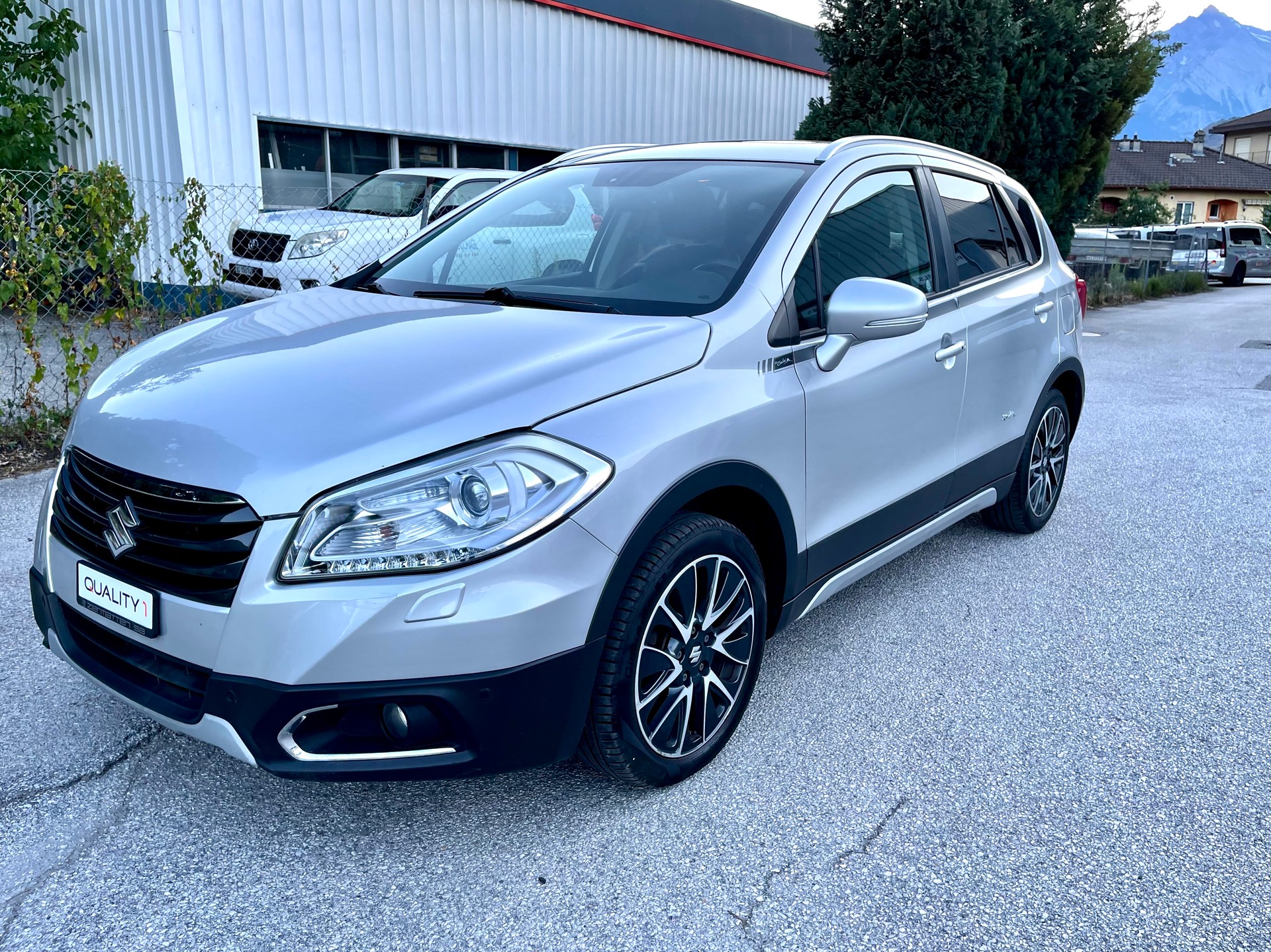 SUZUKI SX4 S-Cross 1.6 TD PizSulai Top 4WD TCSS-image-23