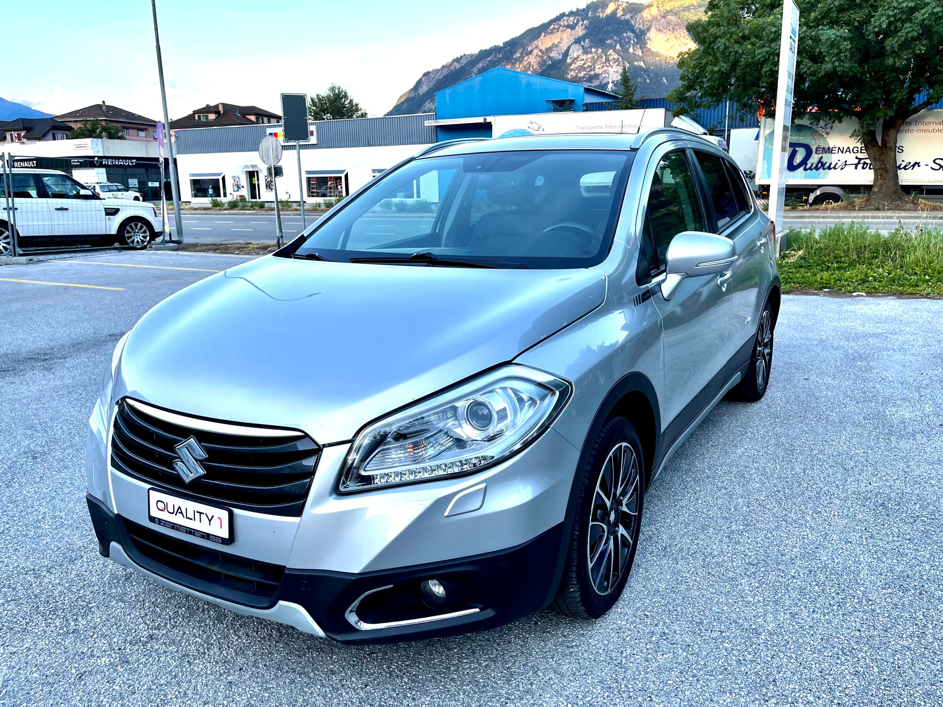 SUZUKI SX4 S-Cross 1.6 TD PizSulai Top 4WD TCSS-image-16