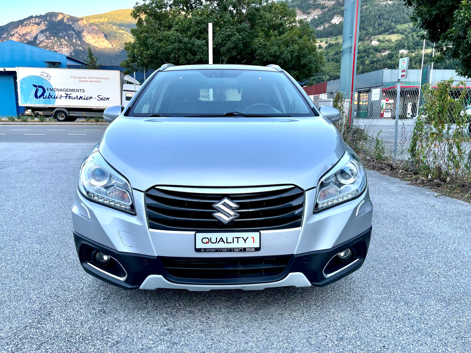 SUZUKI SX4 S-Cross 1.6 TD PizSulai Top 4WD TCSS-image-13