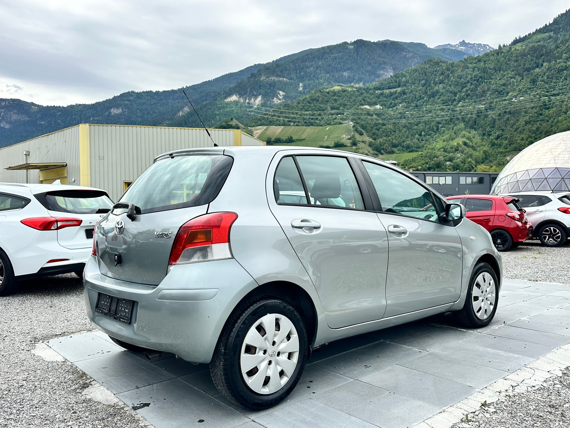 TOYOTA Yaris 1.33 Linea Sol-image-6
