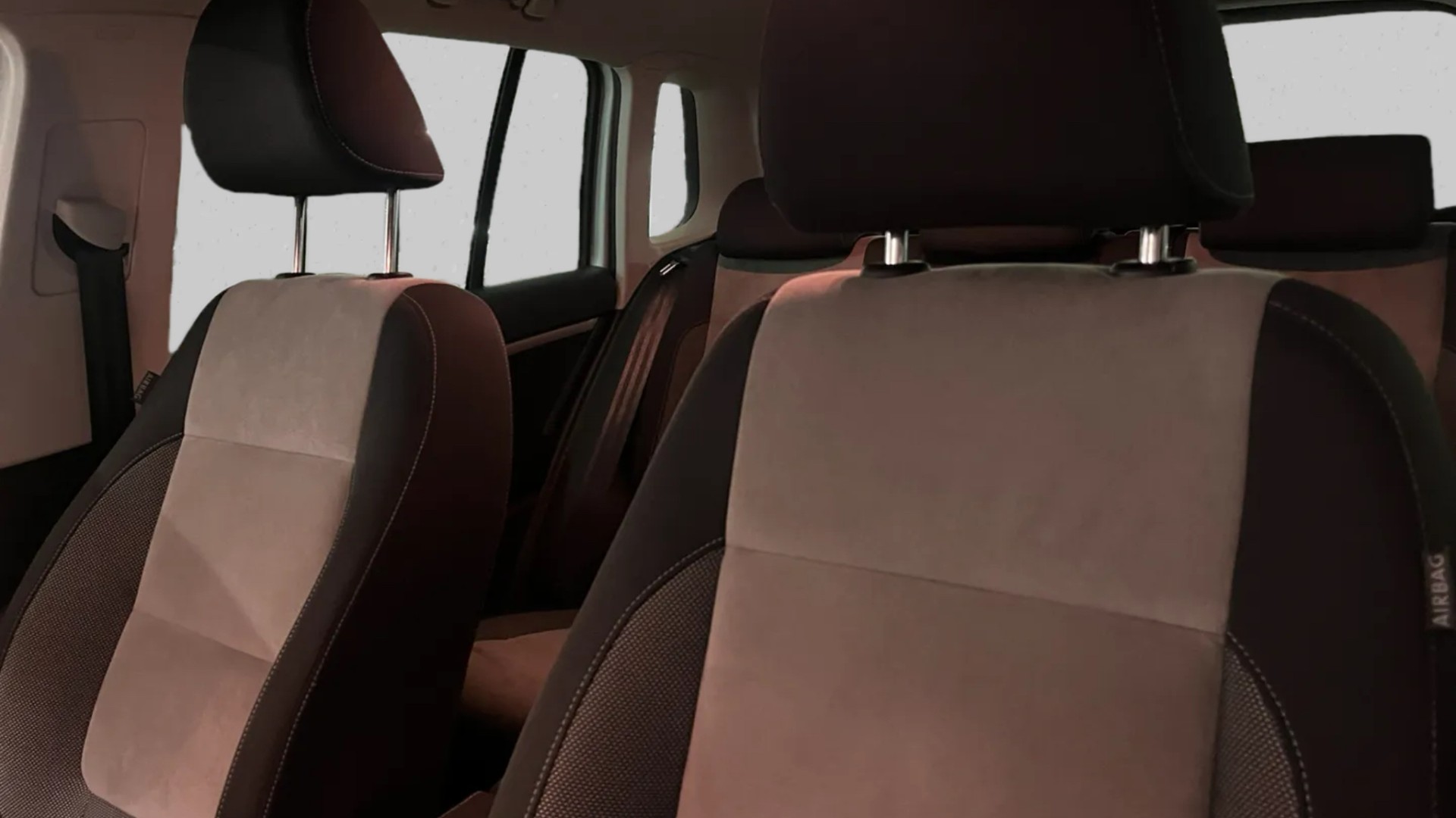 VW Tiguan 2.0 TSI Sport&Style 4Motion DSG-image-9