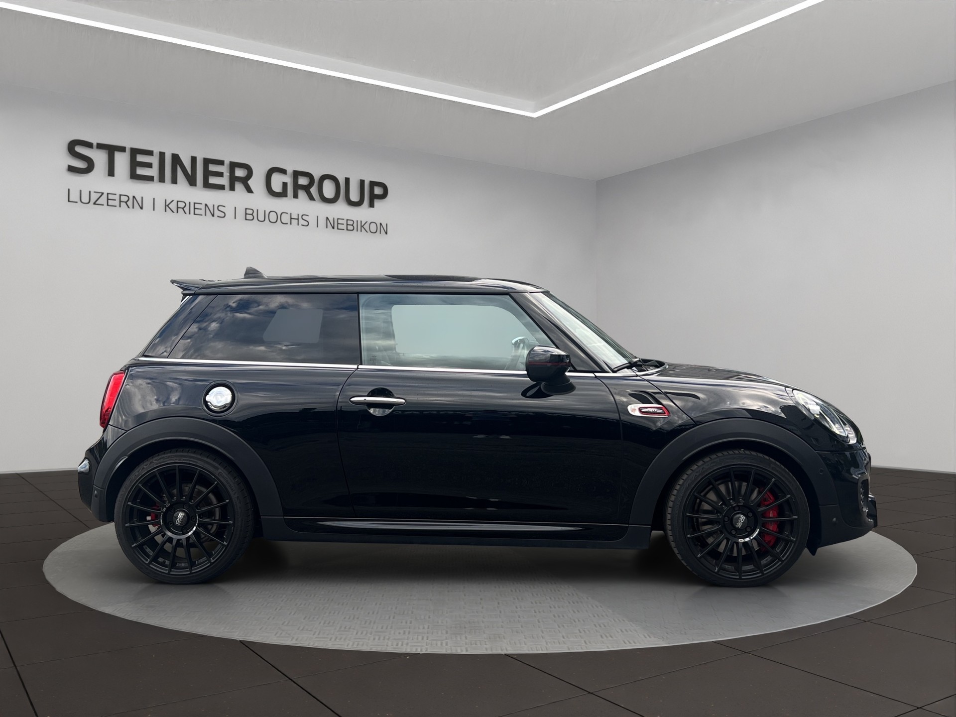 MINI Cooper John Cooper Works Steptronic-image-3