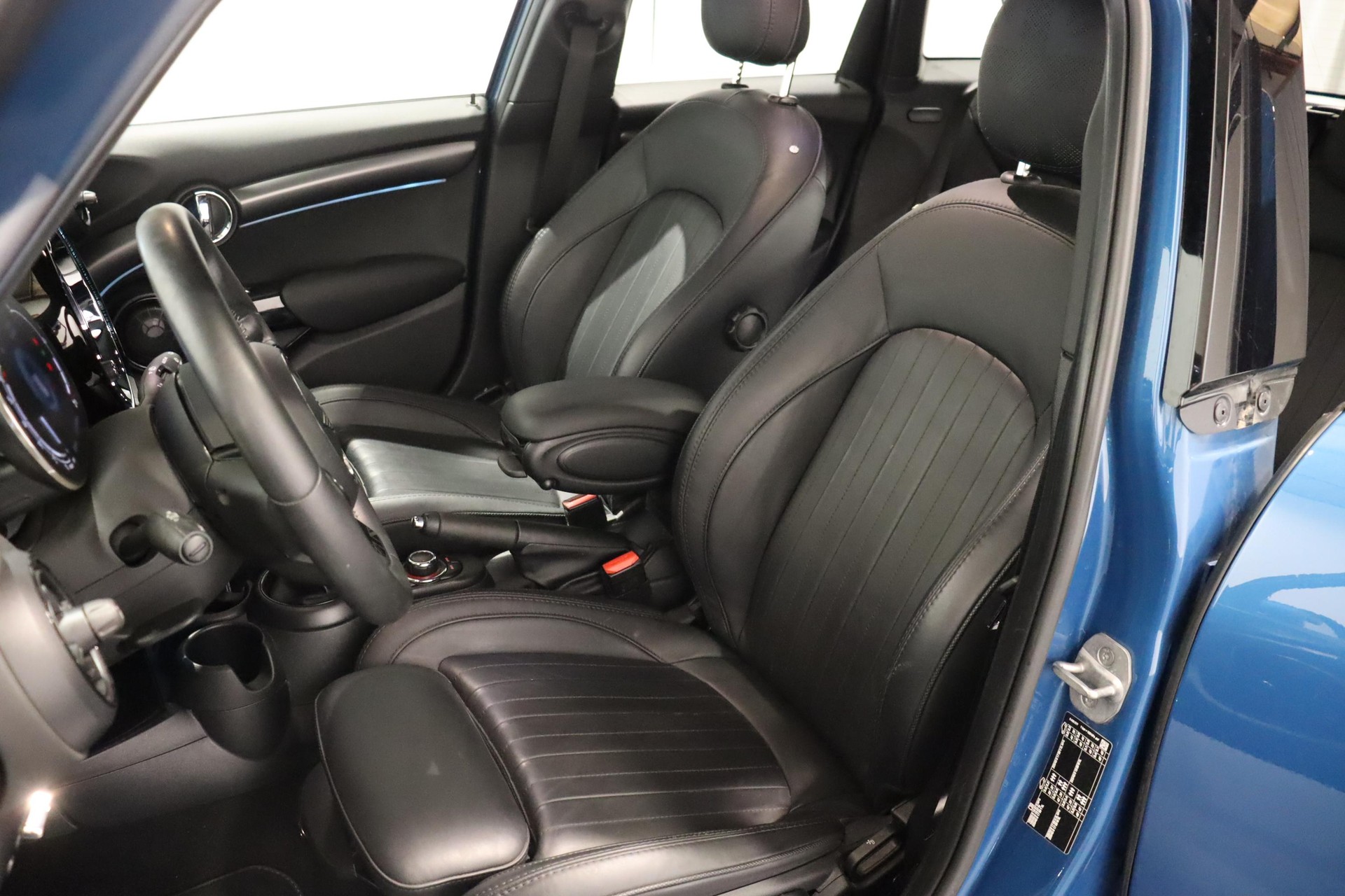 MINI F55 2.0i Cooper S-image-6