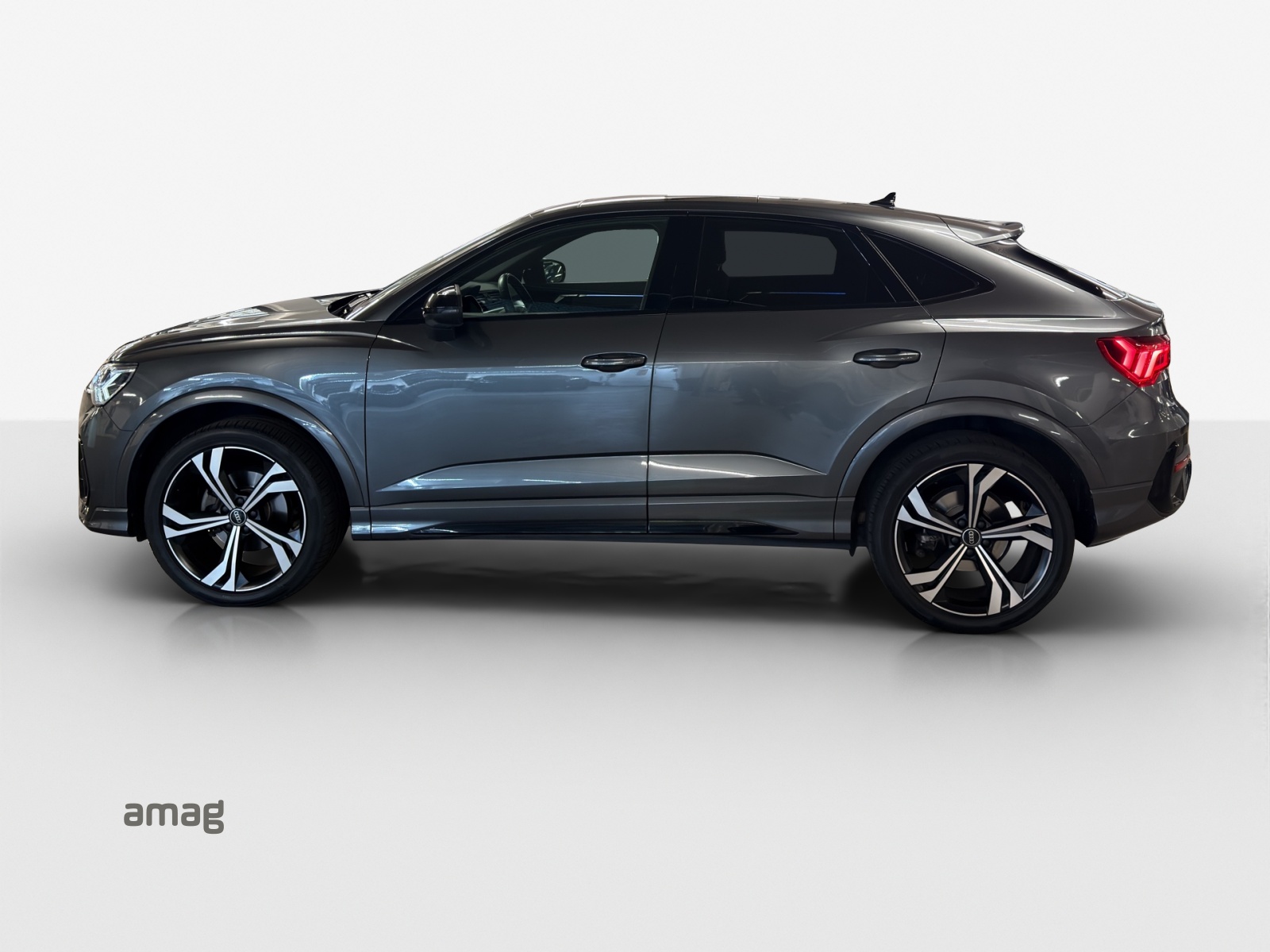 AUDI Q3 Sportback 35 TFSI S line Attraction S-tronic-showroom-element-1