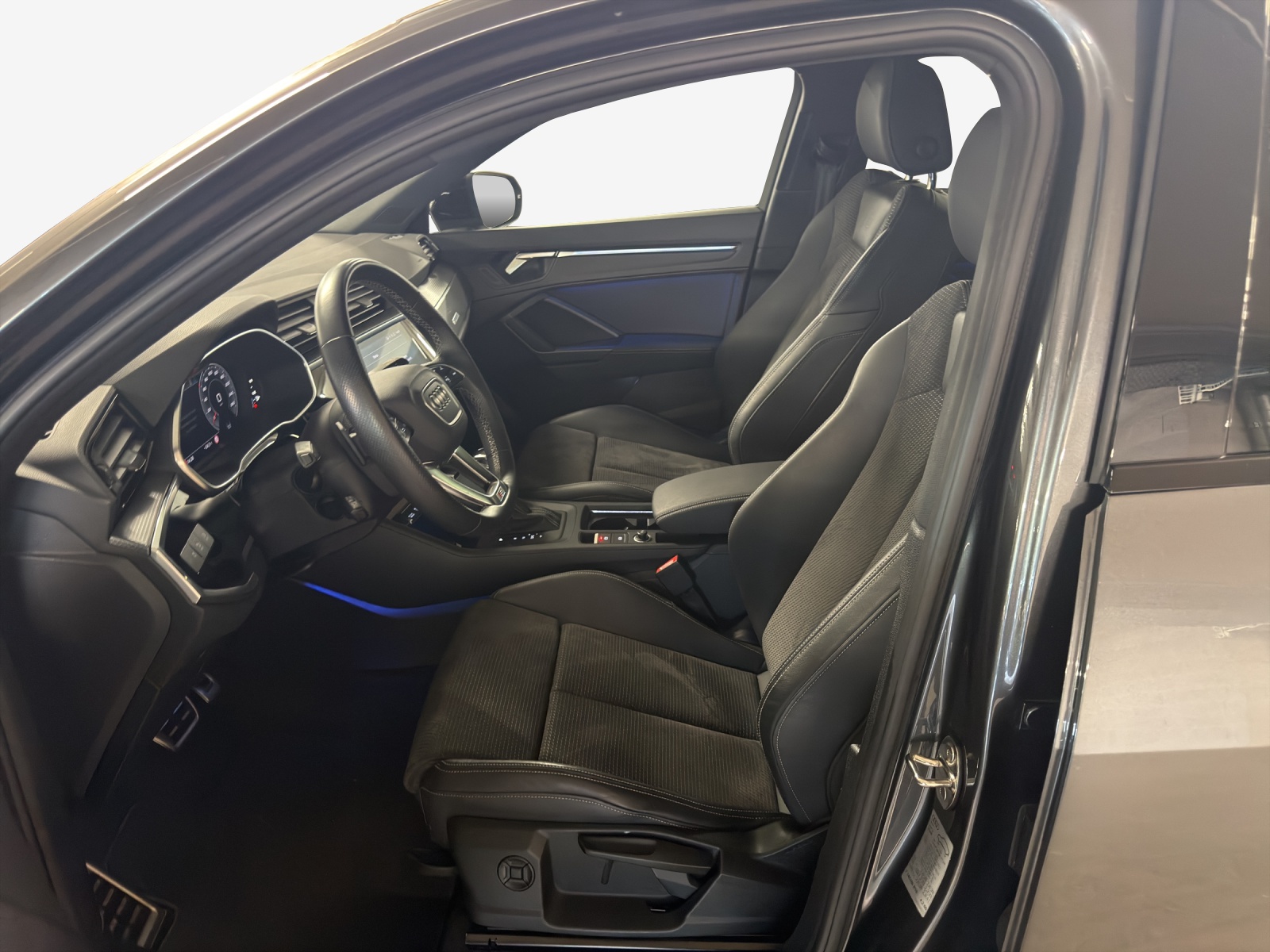 AUDI Q3 Sportback 35 TFSI S line Attraction S-tronic-image-7
