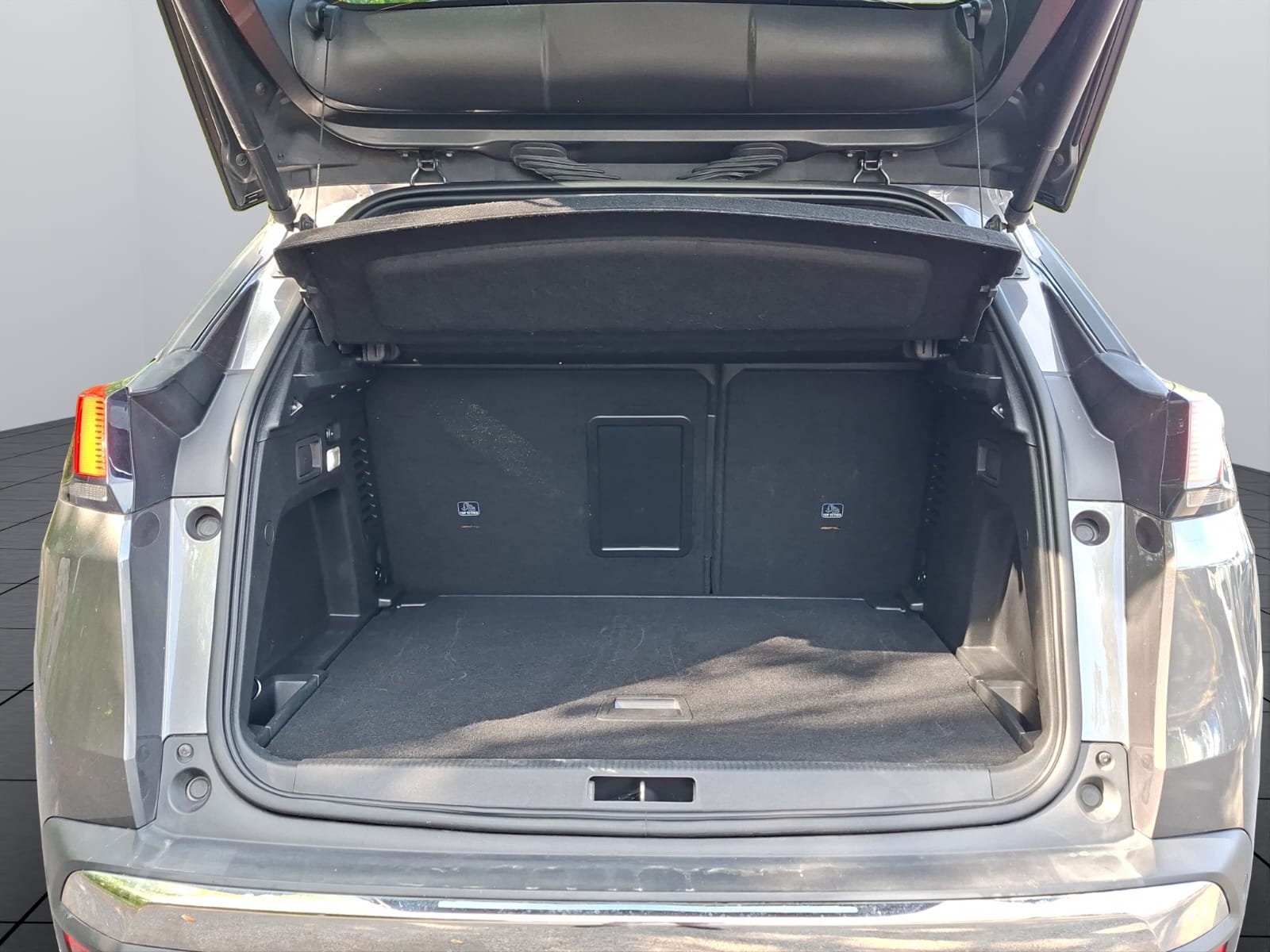 PEUGEOT 3008 2.0 BlueHDi GT EAT-image-6