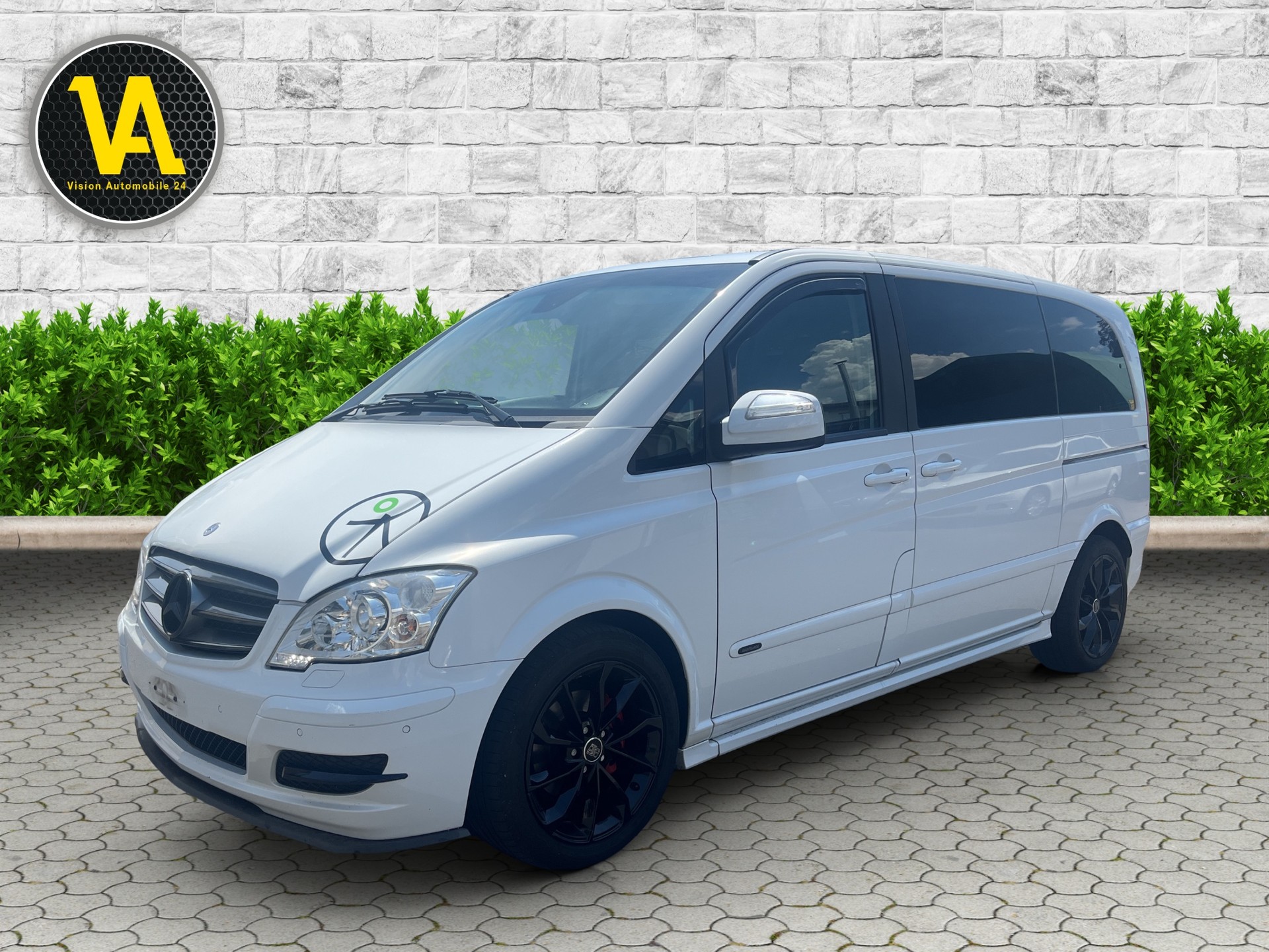 MERCEDES-BENZ Viano 3.0 CDI Blue Eff. Grand Ed. Avantgarde A, 6 Places-image-3