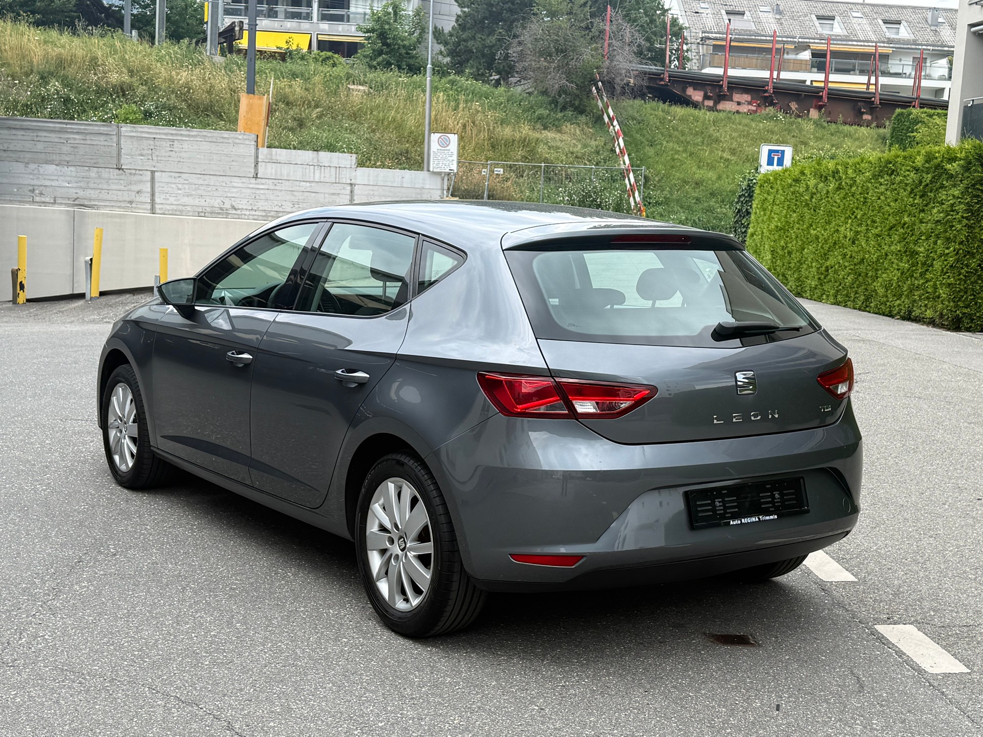 SEAT LEON-image-6