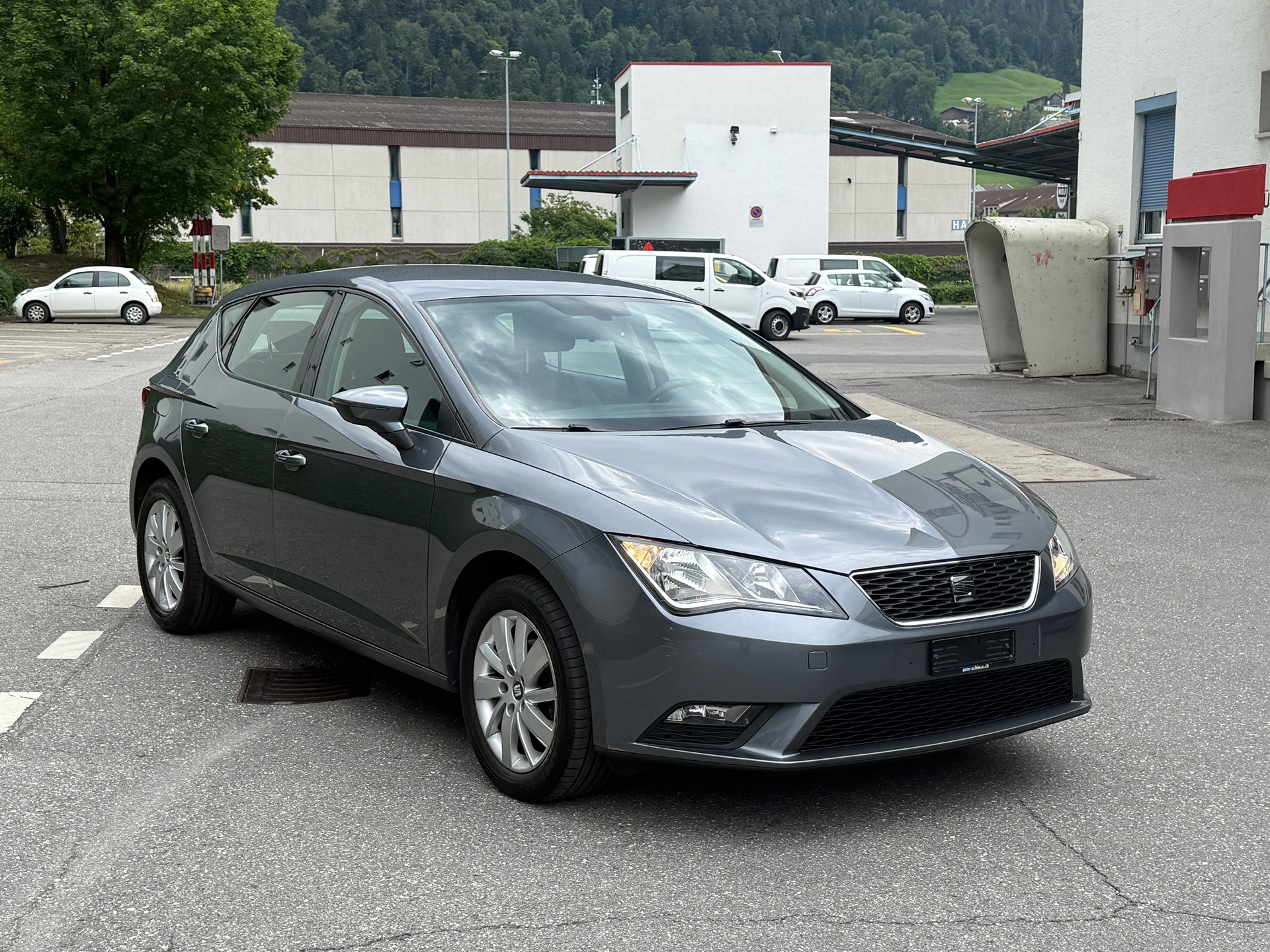 SEAT LEON-image-2