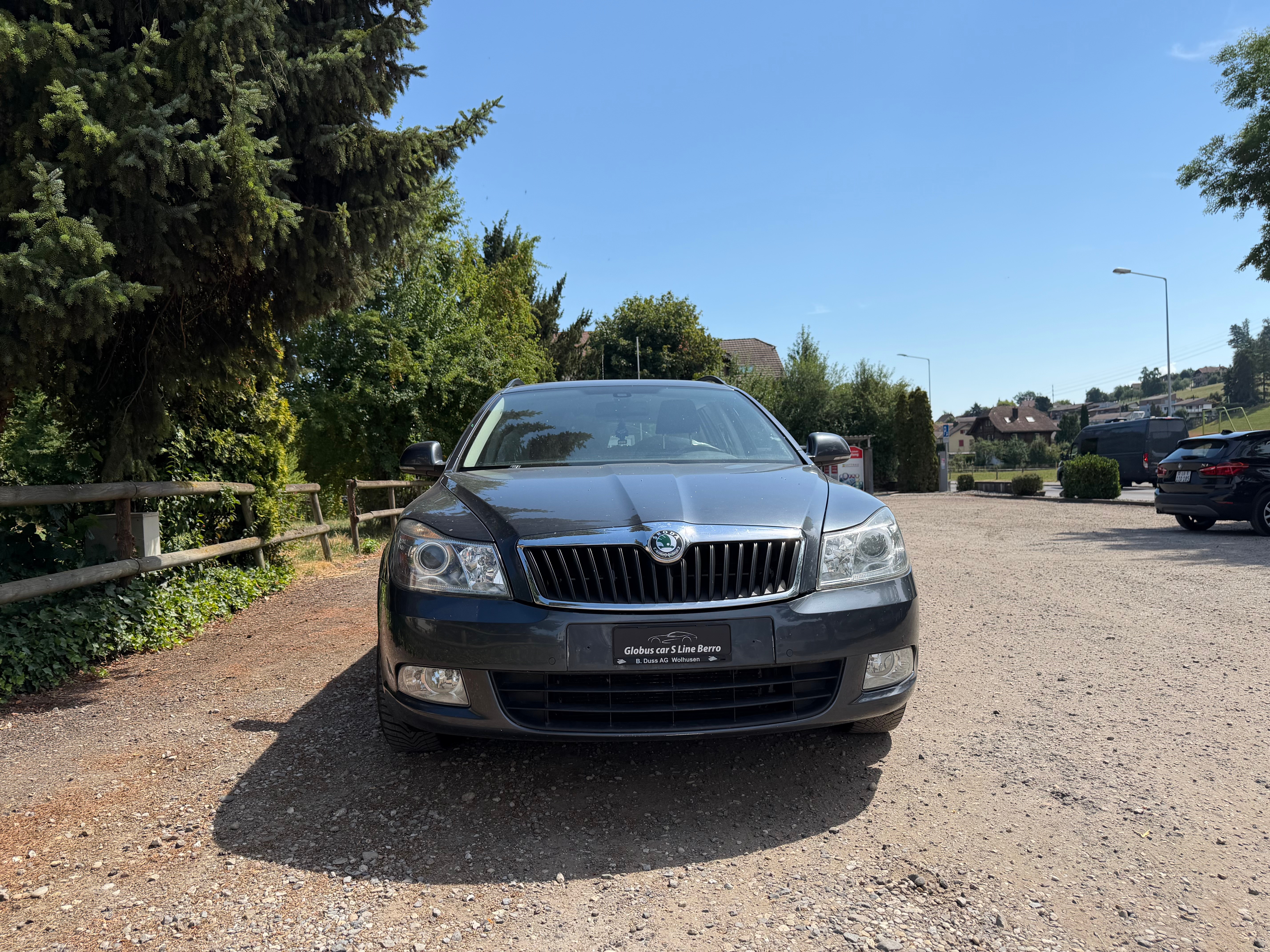 Car photo