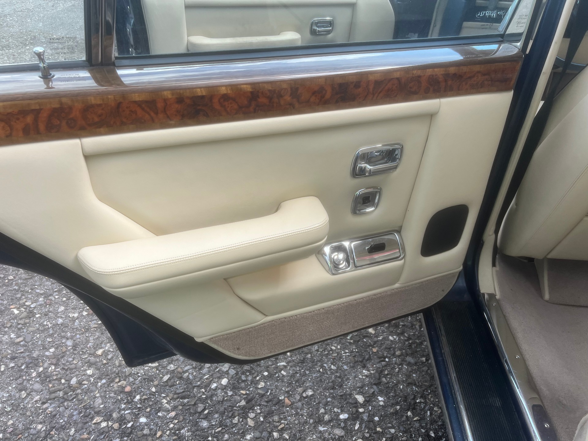 BENTLEY Mulsanne-image-12