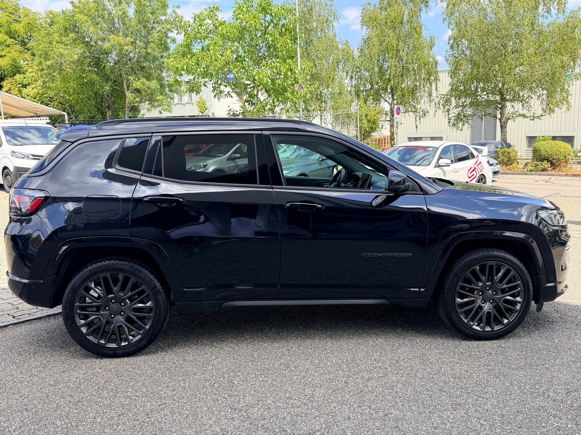 JEEP Compass 4x2 1.3 Turbo S DKG-showroom-element-1