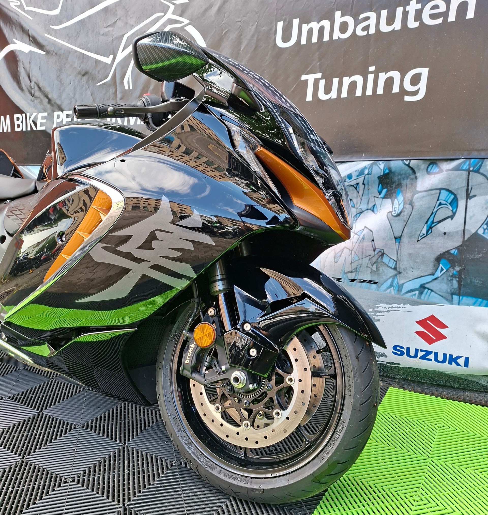 SUZUKI GSX 1300 RR Hayabusa-image-11