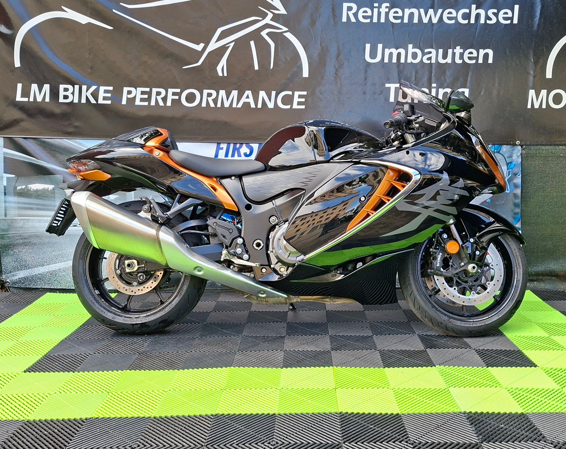 SUZUKI GSX 1300 RR Hayabusa