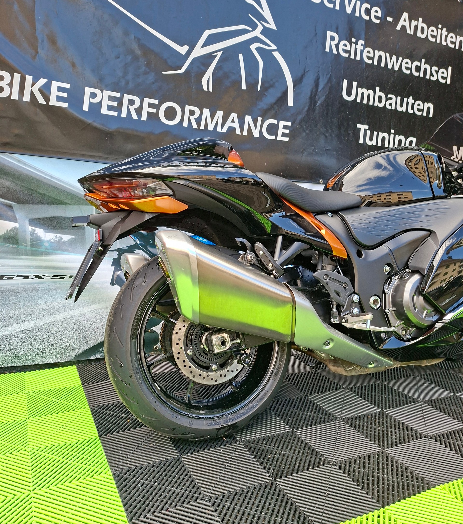 SUZUKI GSX 1300 RR Hayabusa-image-9