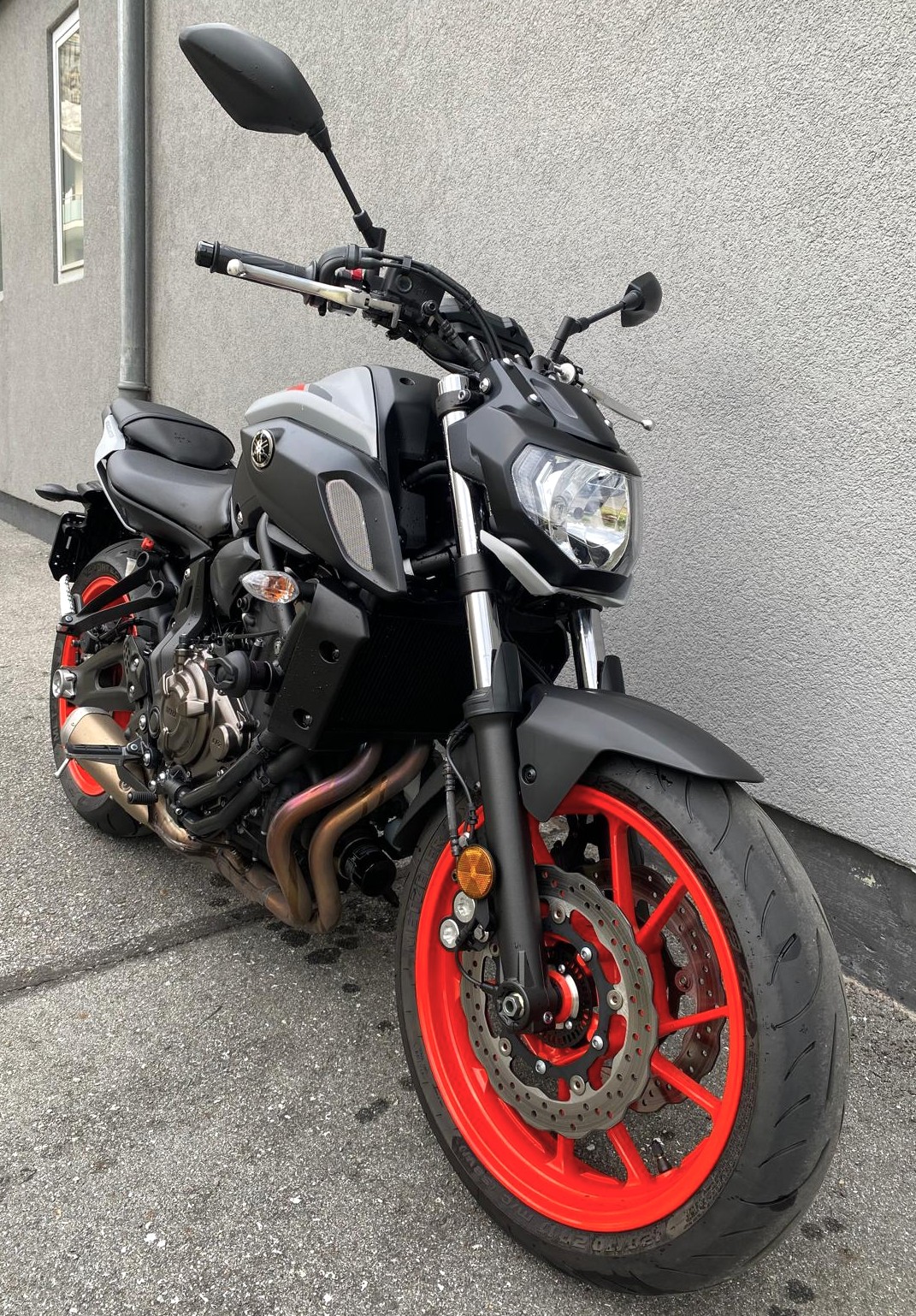 YAMAHA MT-07 ABS-showroom-element-1