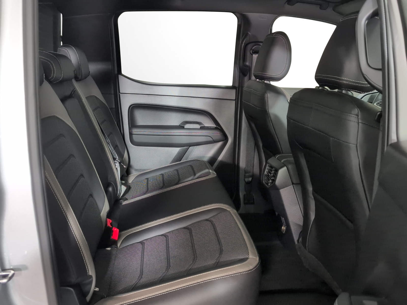 VW Amarok 3.0TDI Aventura Winter 2-image-8