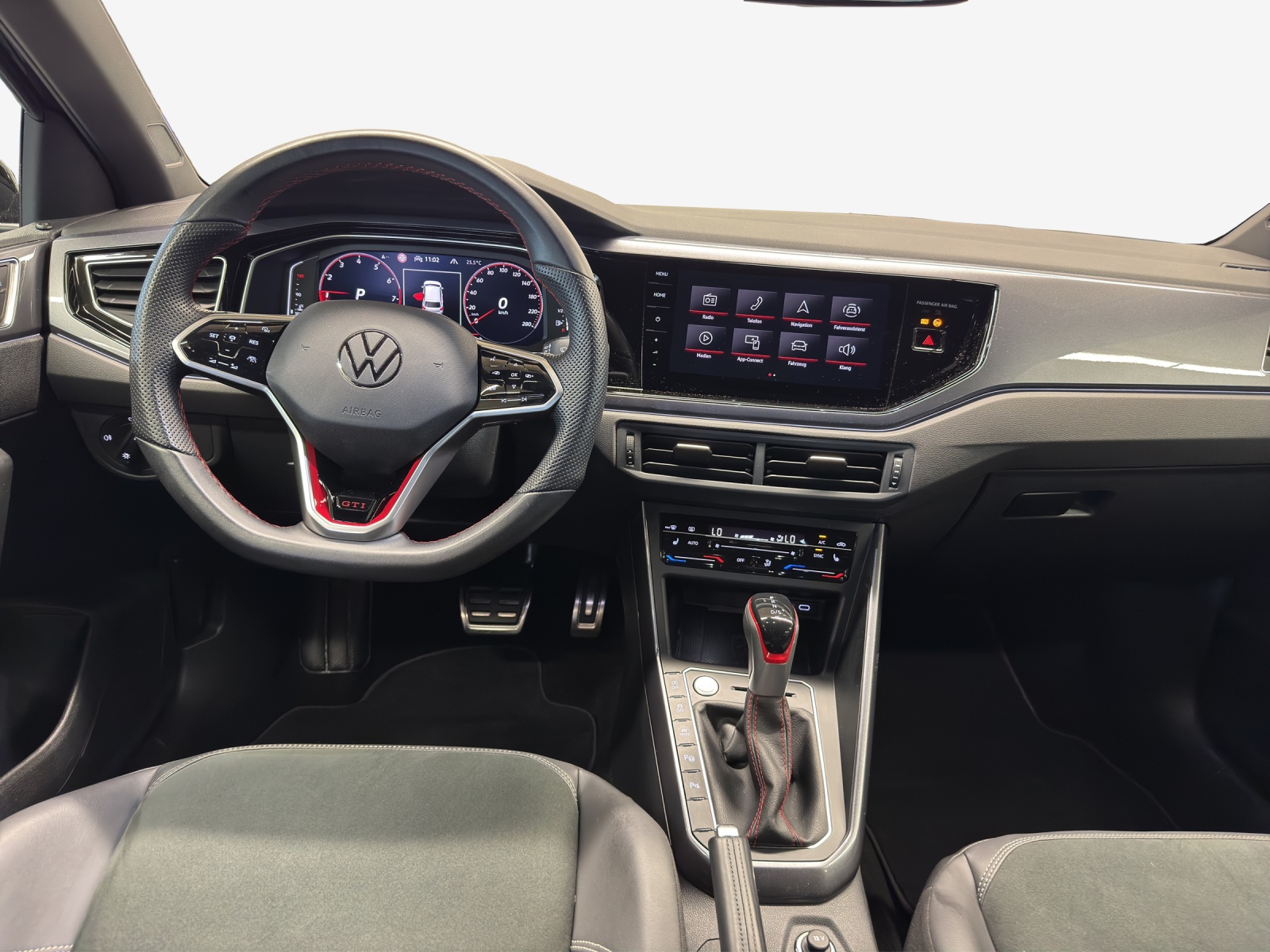VW Polo 2.0 TSI GTI DSG-image-8