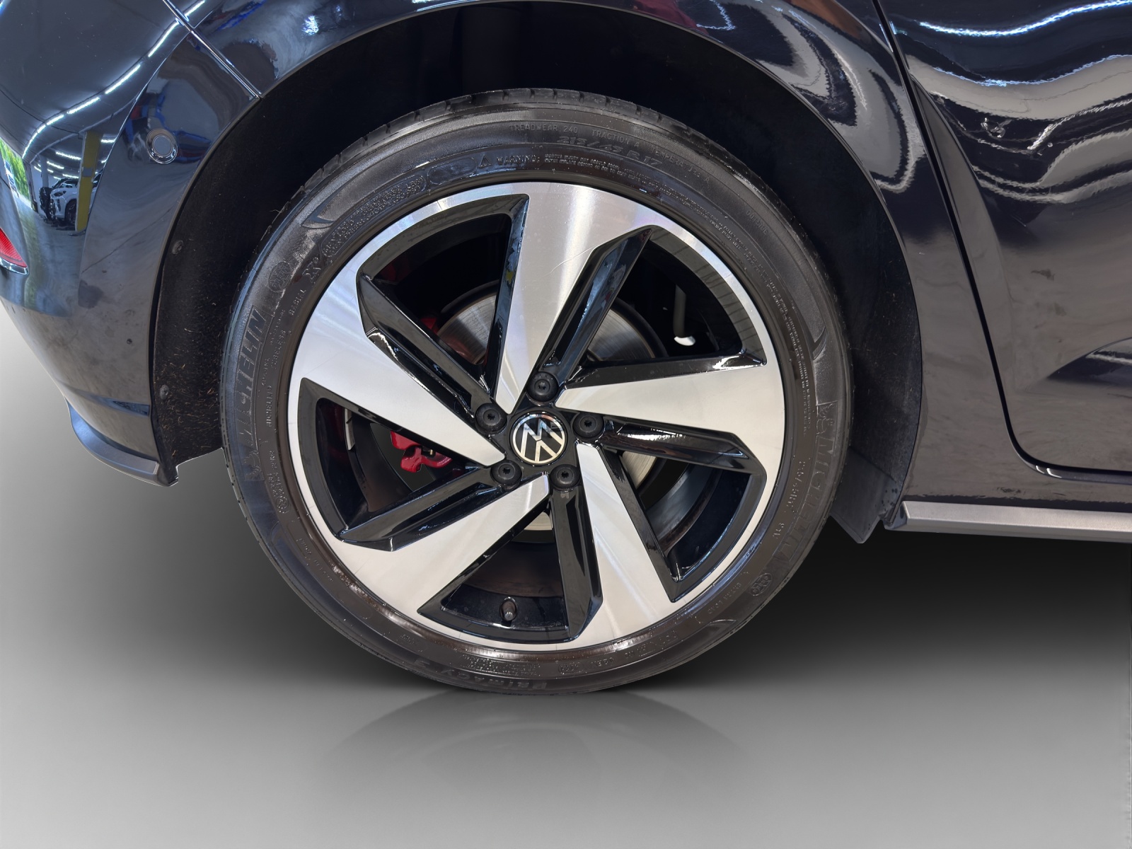 VW Polo 2.0 TSI GTI DSG-image-13