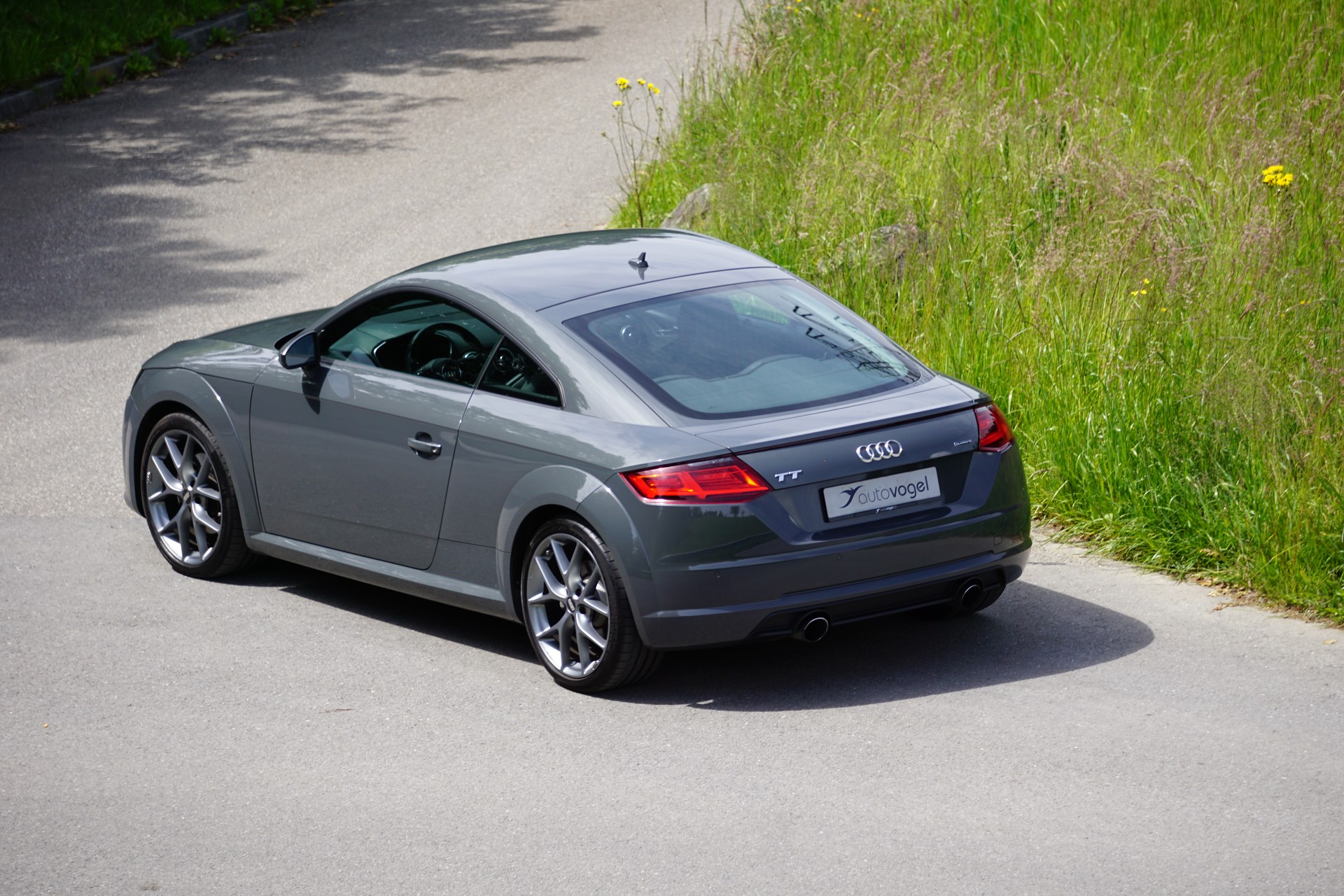AUDI TT Coupé 2.0 TFSI quattro S-tronic-image-9