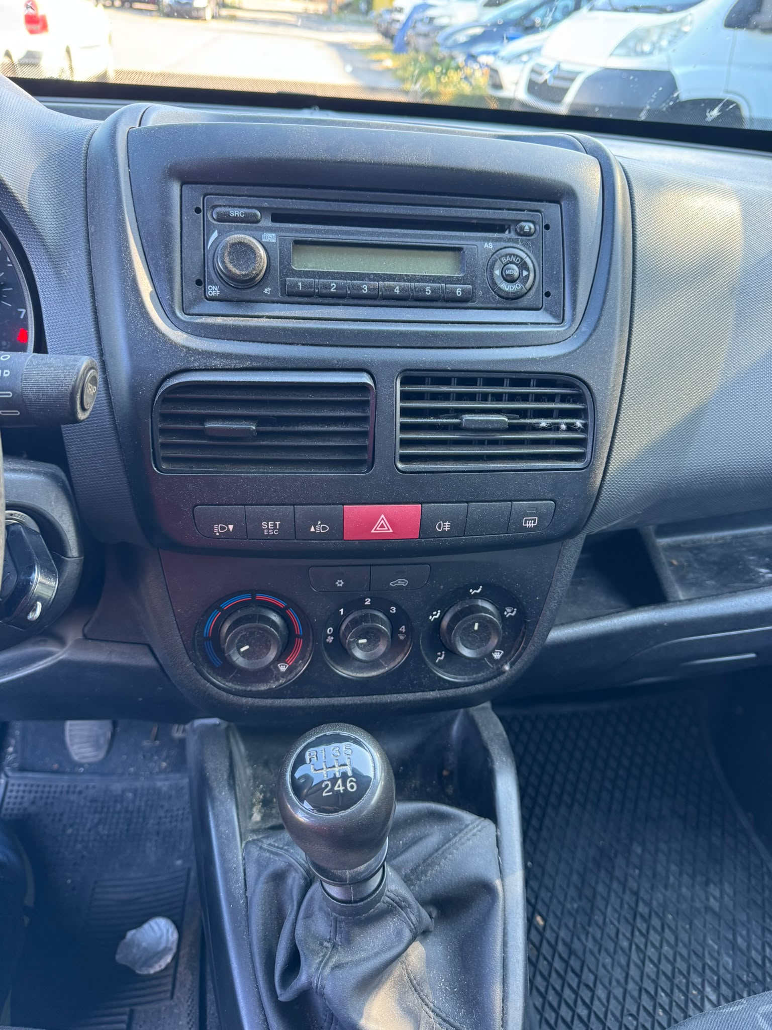 FIAT Doblò 1.6 JTD Active-image-7