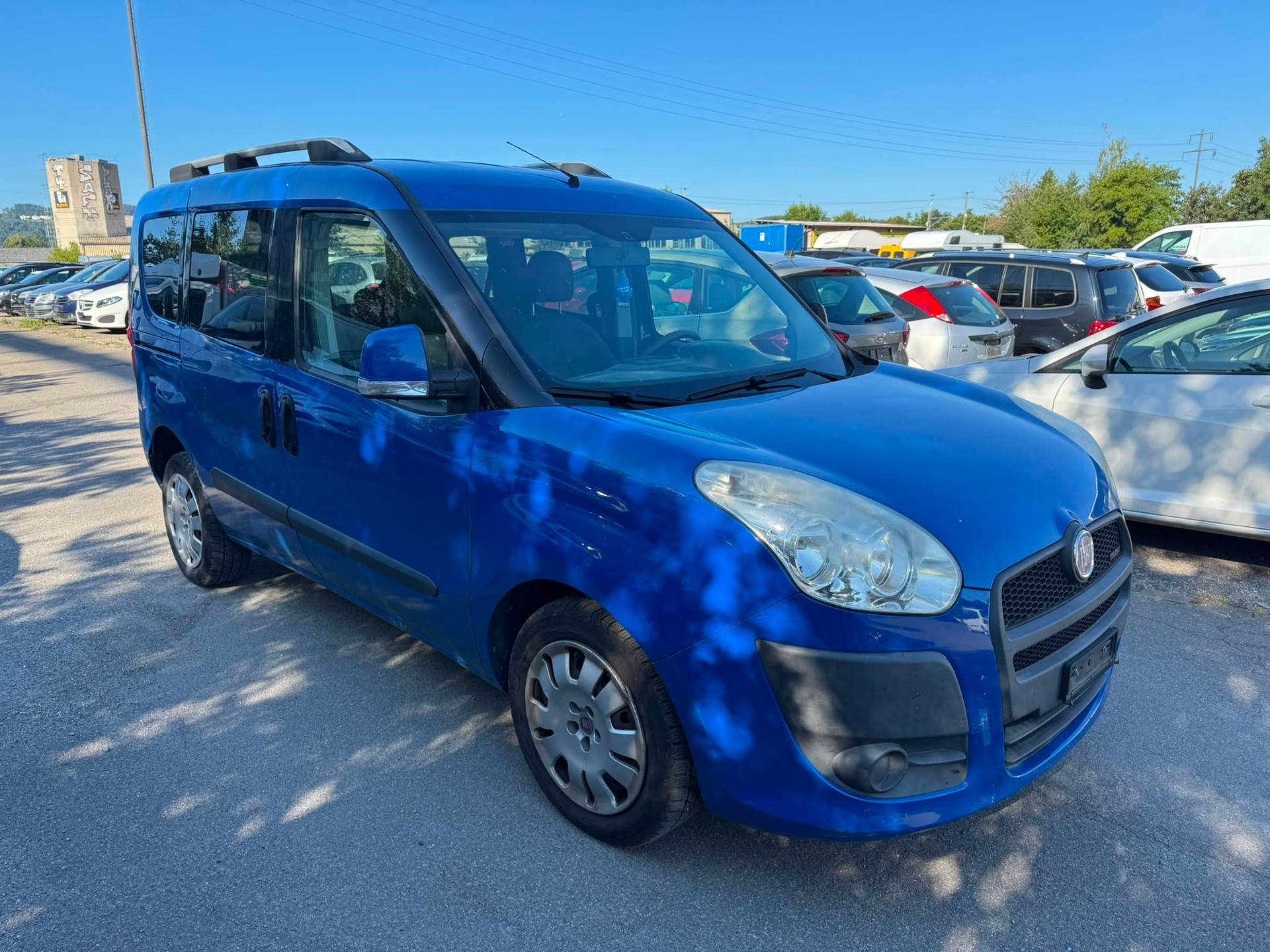 FIAT Doblò 1.6 JTD Active-image-1